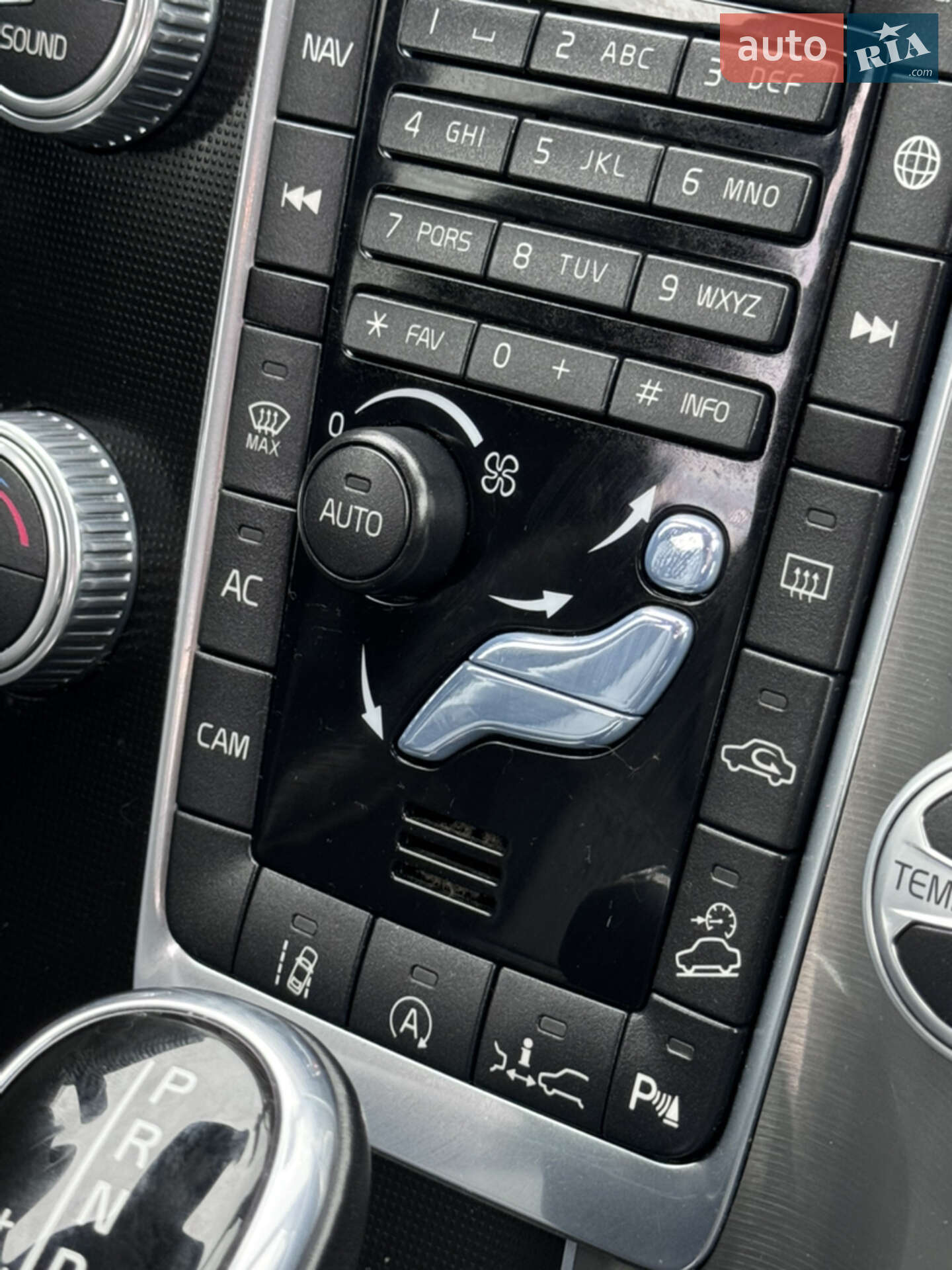 Volvo Xc60 2015 VIN YV1DZ97C6G2857875 фото оголошення 34 з 42