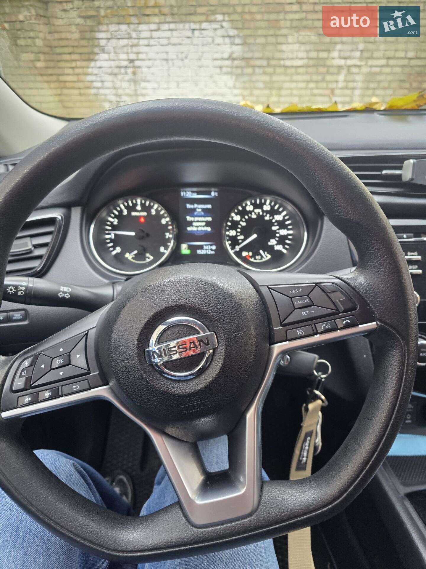 Nissan Rogue 2017 VIN KNMAT2MT2HP565915 фото оголошення 5 з 8