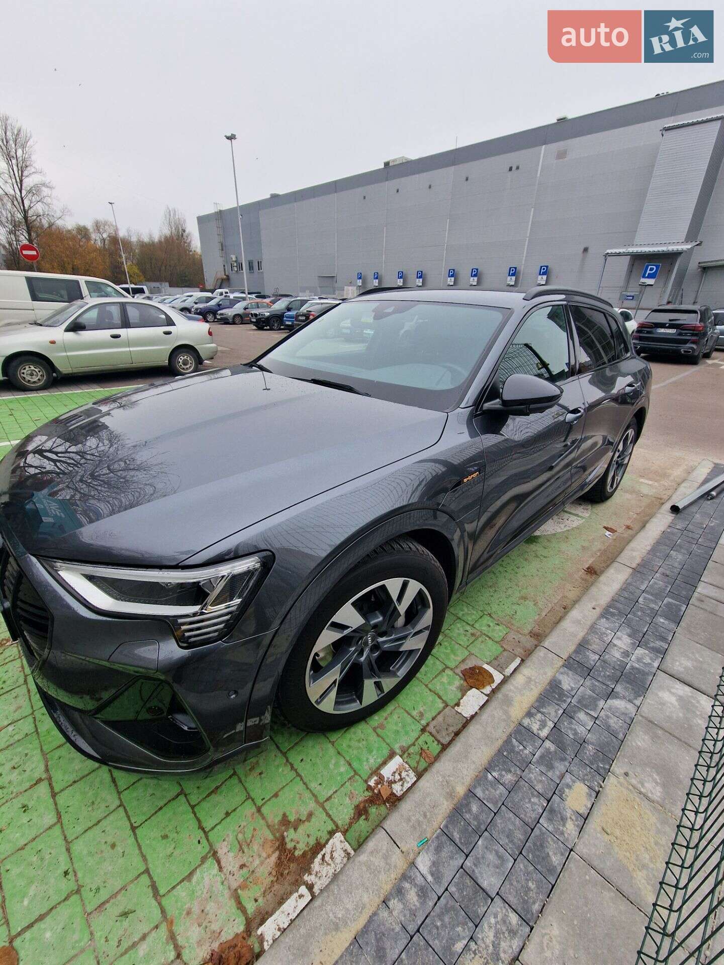 Audi e-tron 2020 VIN WAUZZZGE8LB030176 фото оголошення 51 з 63