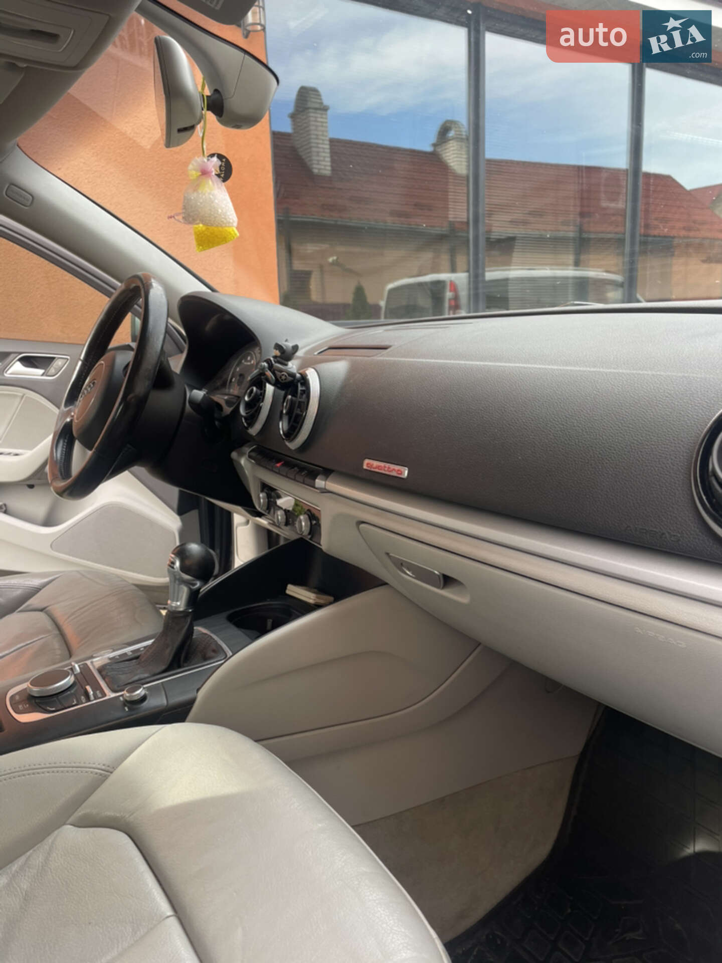 Audi A3 2015 VIN WAUB8GFFXG1022580 фото оголошення 10 з 10