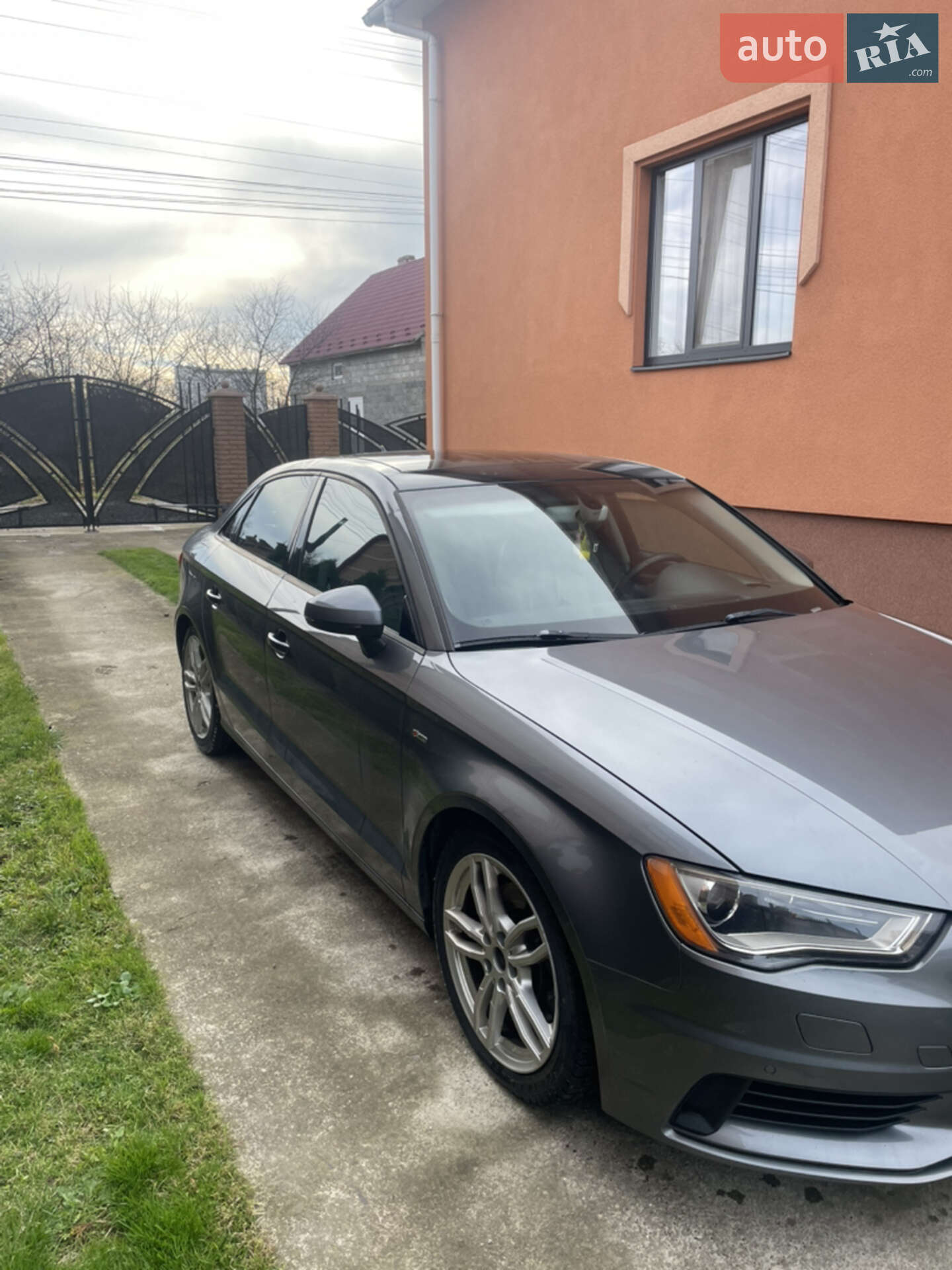 Audi A3 2015 VIN WAUB8GFFXG1022580 фото оголошення 3 з 10