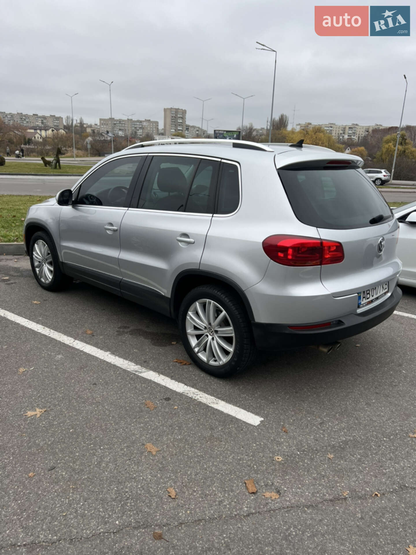 Volkswagen Tiguan 2015 VIN WVGAV7AX4GW524720 фото оголошення 11 з 27