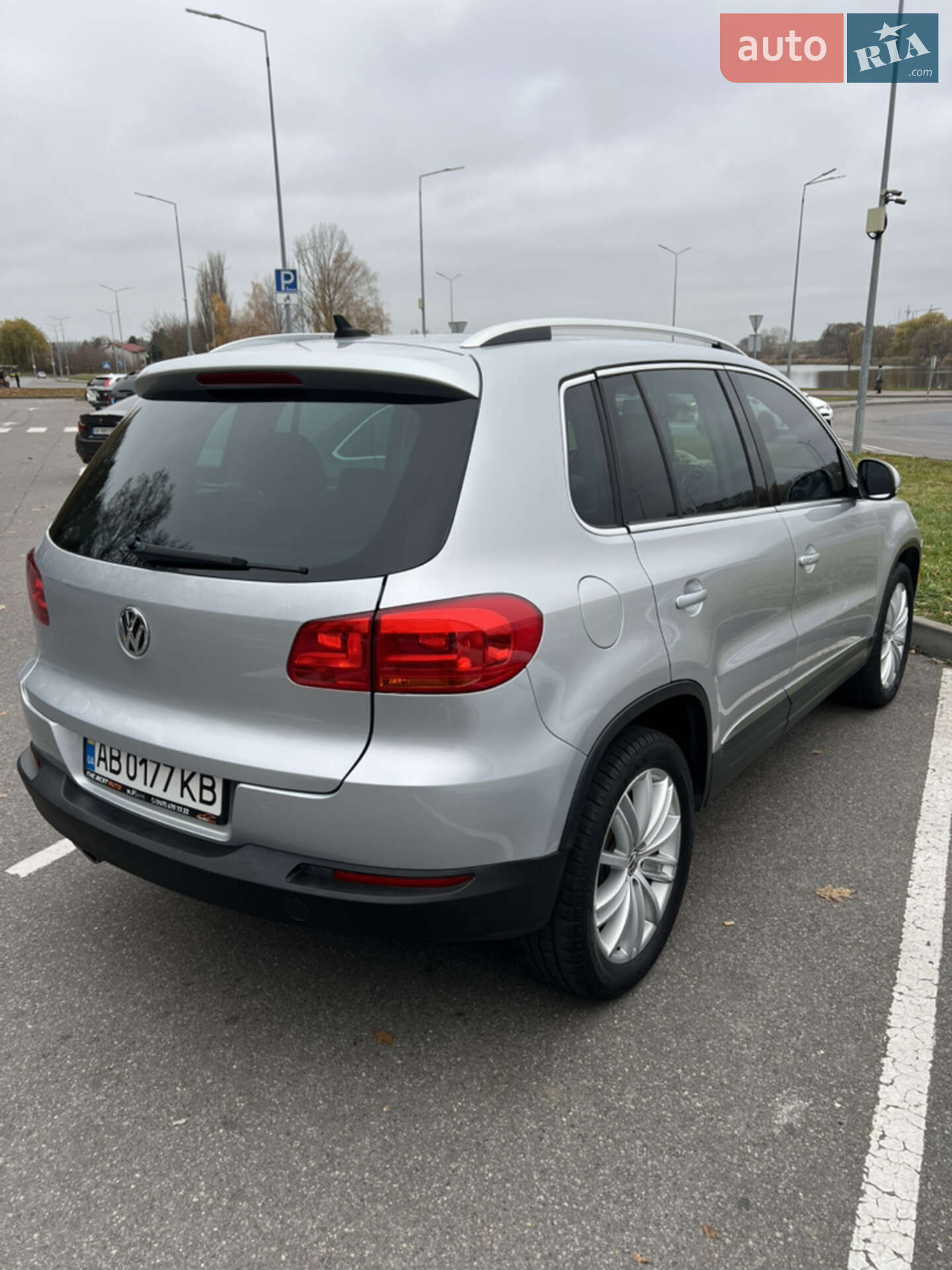 Volkswagen Tiguan 2015 VIN WVGAV7AX4GW524720 фото оголошення 13 з 27
