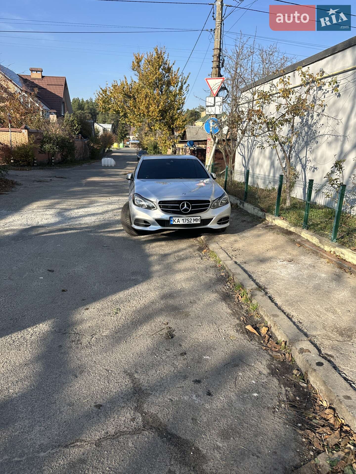 Mercedes-Benz E-Class 2015 VIN WDD2120011B287238 фото оголошення 28 з 40