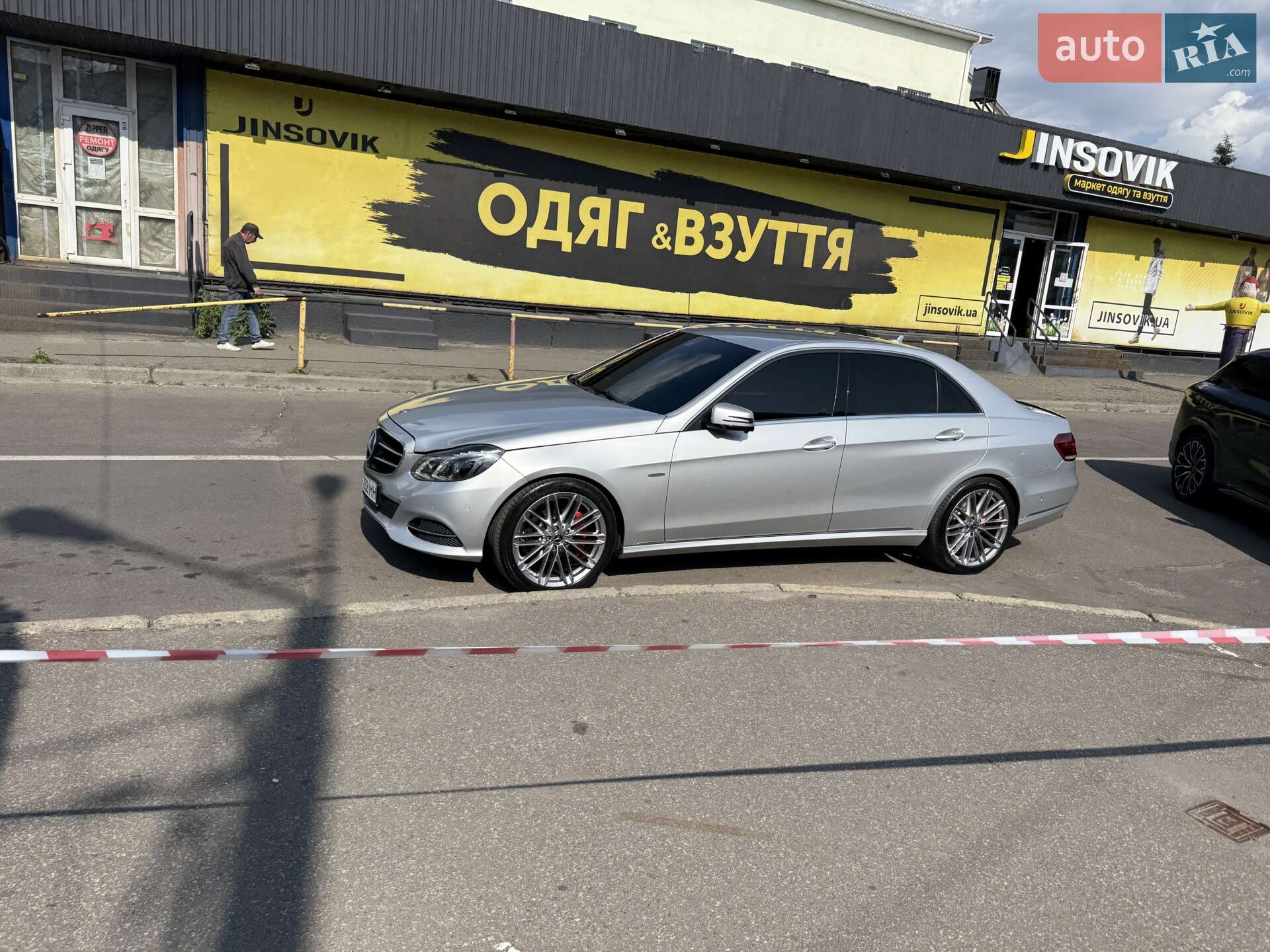 Mercedes-Benz E-Class 2015 VIN WDD2120011B287238 фото оголошення 32 з 40