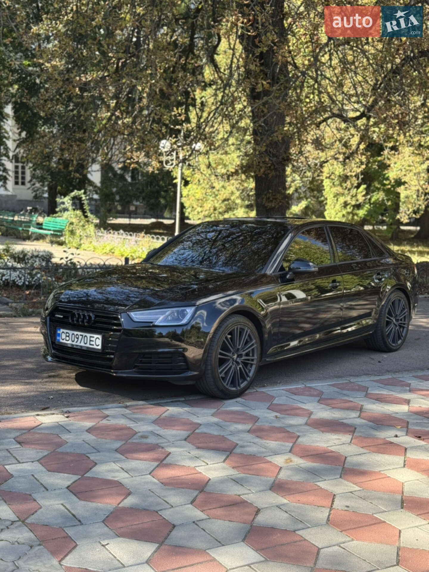 Audi A4 2017 VIN WAUANAF42HN019196 фото оголошення 26 з 42
