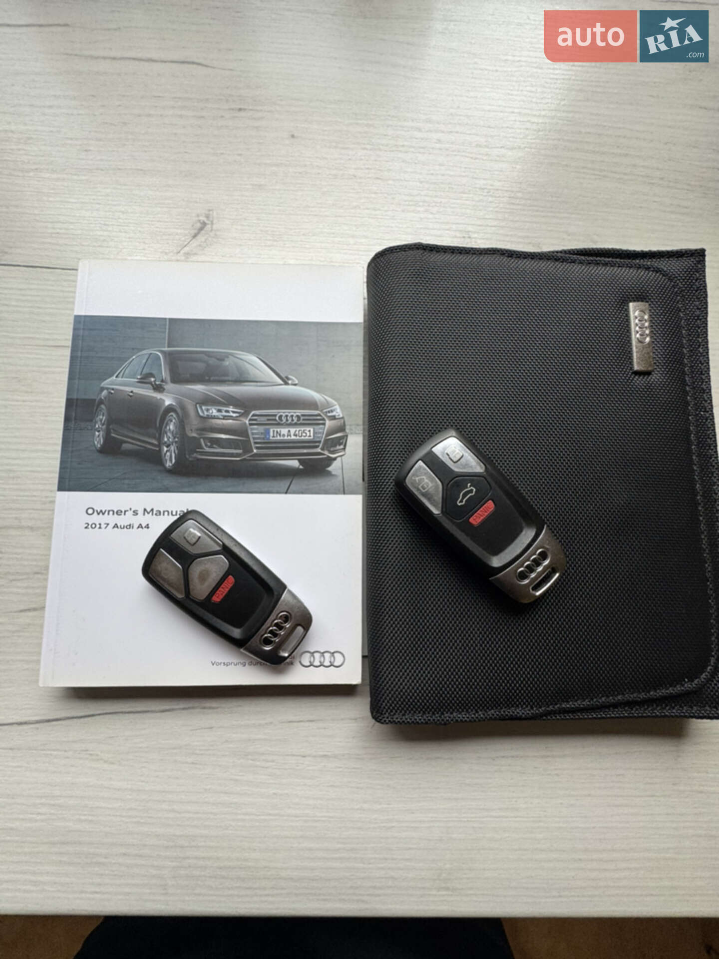 Audi A4 2017 VIN WAUANAF42HN019196 фото оголошення 27 з 42
