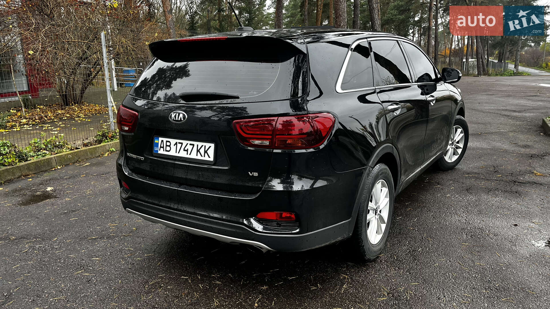 Kia Sorento 2018 VIN 5XYPG4A59KG472593 фото оголошення 3 з 30