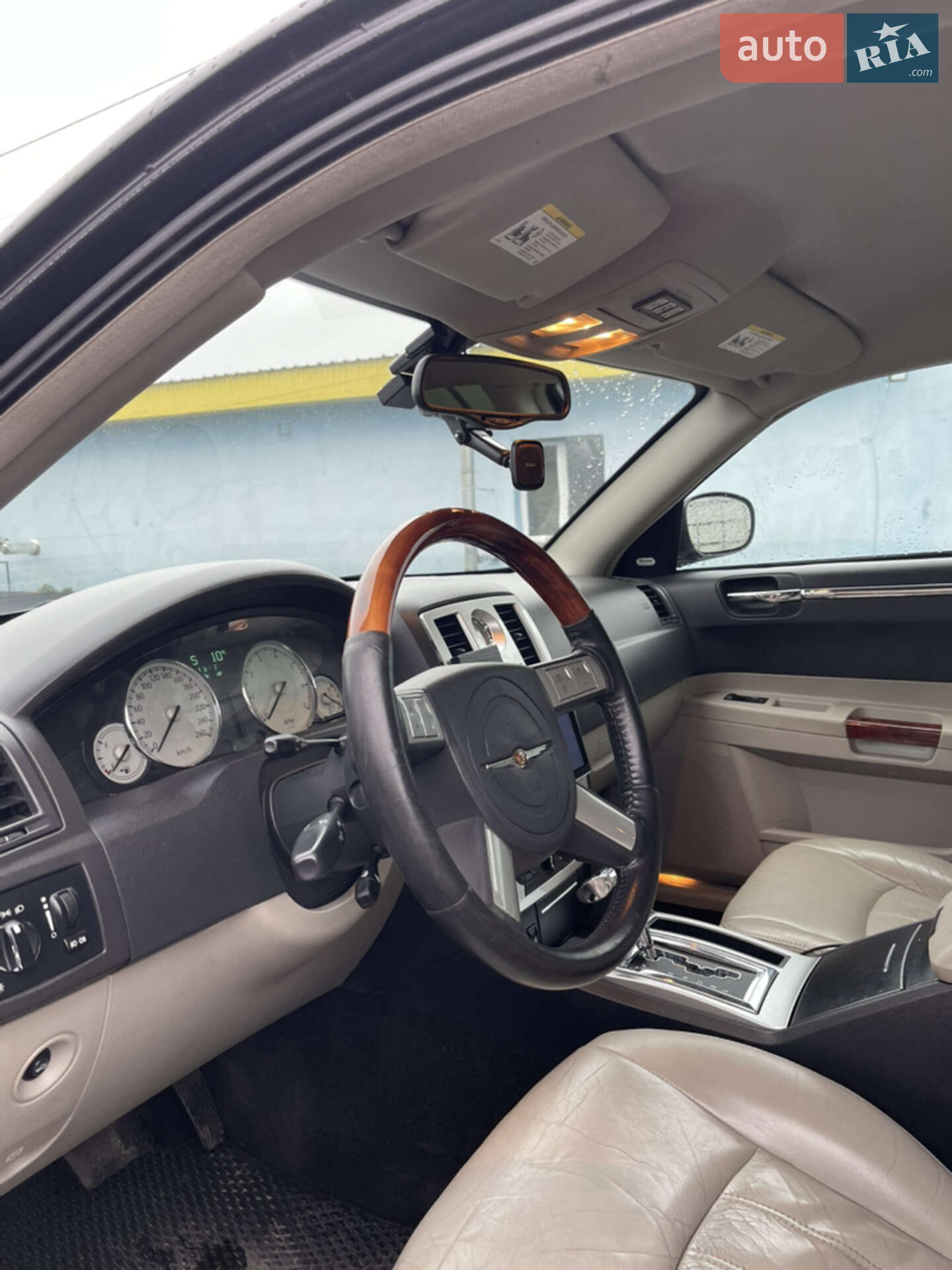 Chrysler 300C 2005 VIN 1C3AAB3G35H666482 фото оголошення 11 з 16