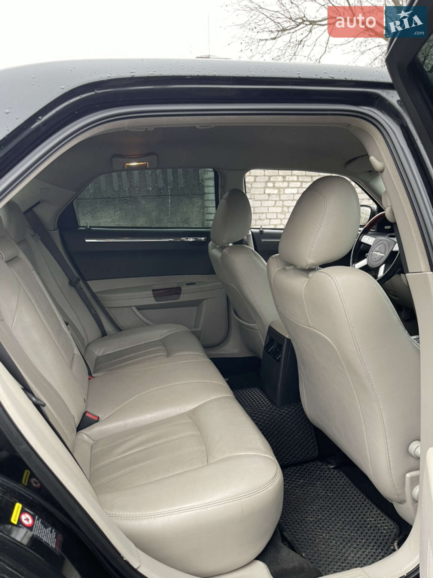 Chrysler 300C 2005 VIN 1C3AAB3G35H666482 фото оголошення 14 з 16