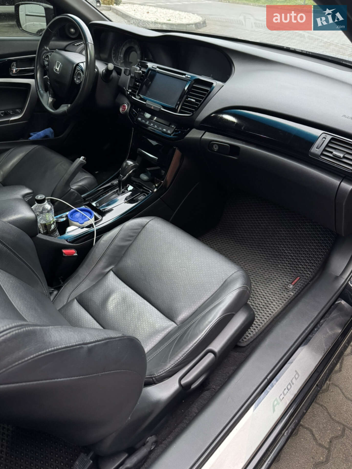 Honda Accord 2017 VIN 1HGCT1B88HA008786 фото оголошення 21 з 22