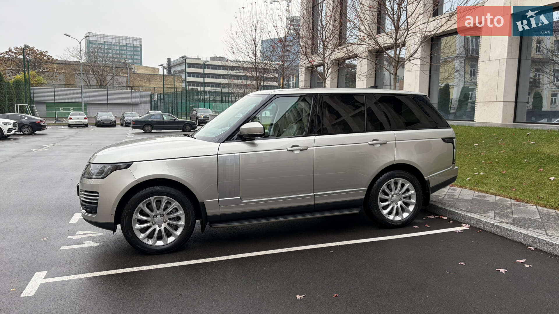 Land Rover Range Rover 2018 VIN SALGA2BJ1JA506650 фото оголошення 4 з 29