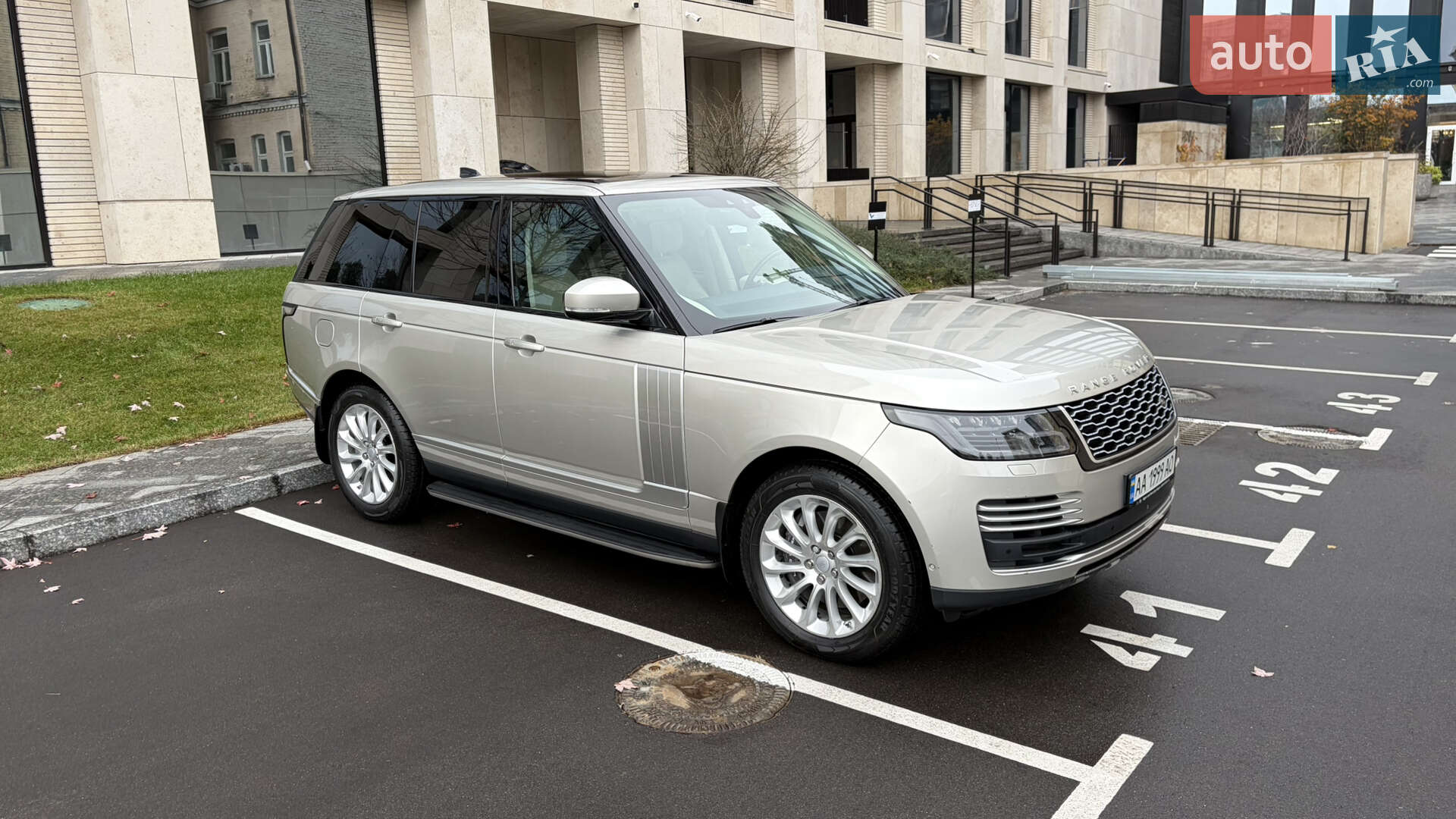 Land Rover Range Rover 2018 VIN SALGA2BJ1JA506650 фото оголошення 10 з 29
