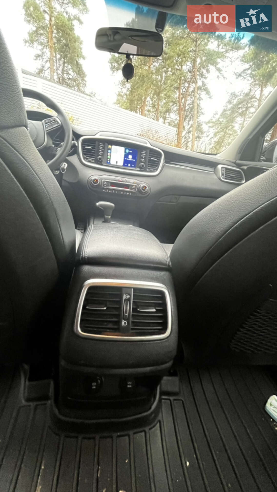 Kia Sorento 2018 VIN 5XYPG4A59KG472593 фото оголошення 17 з 30