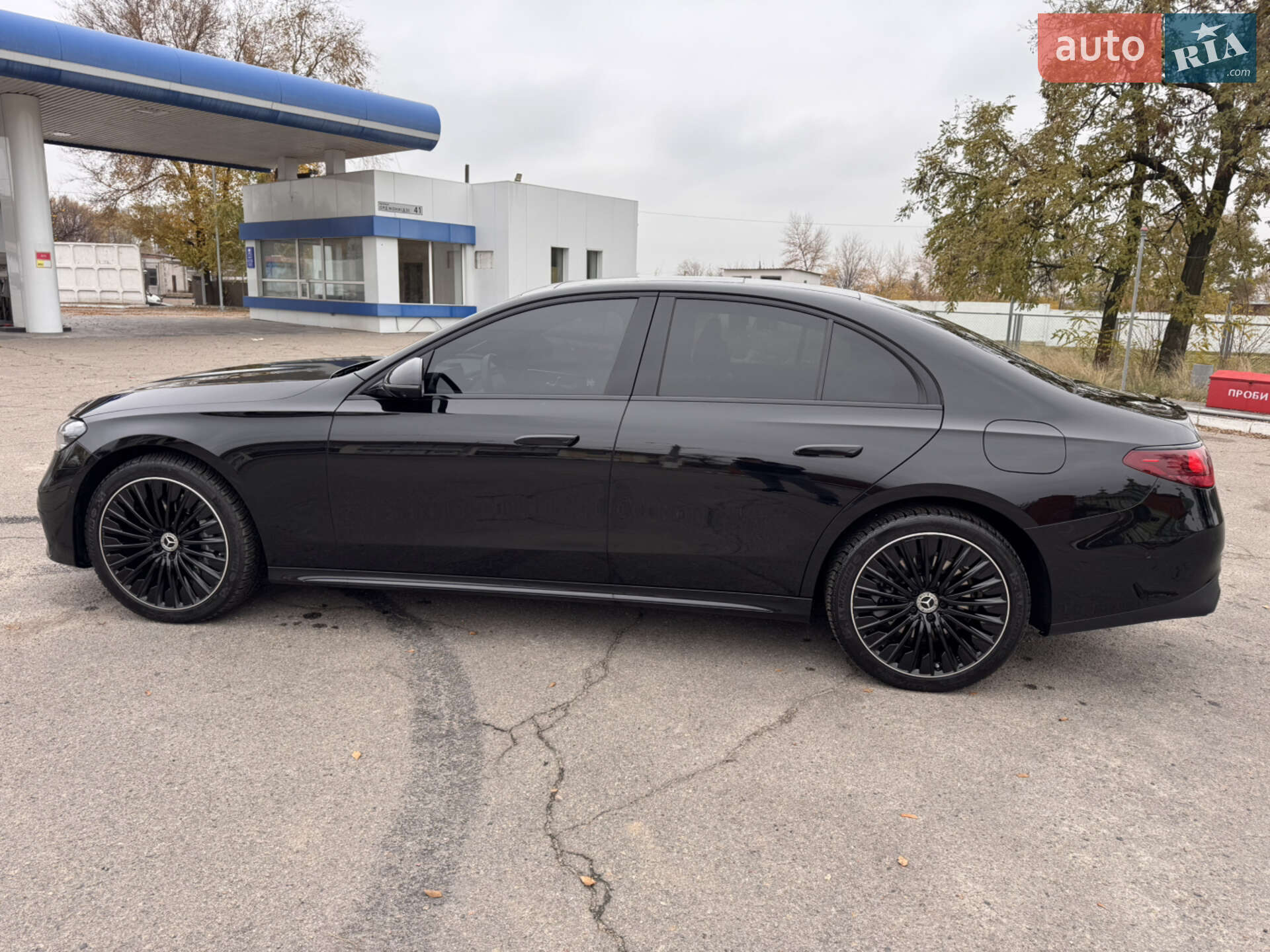 Mercedes-Benz E-Class 2023 VIN W1KLF5FB4RA020945 фото оголошення 4 з 28