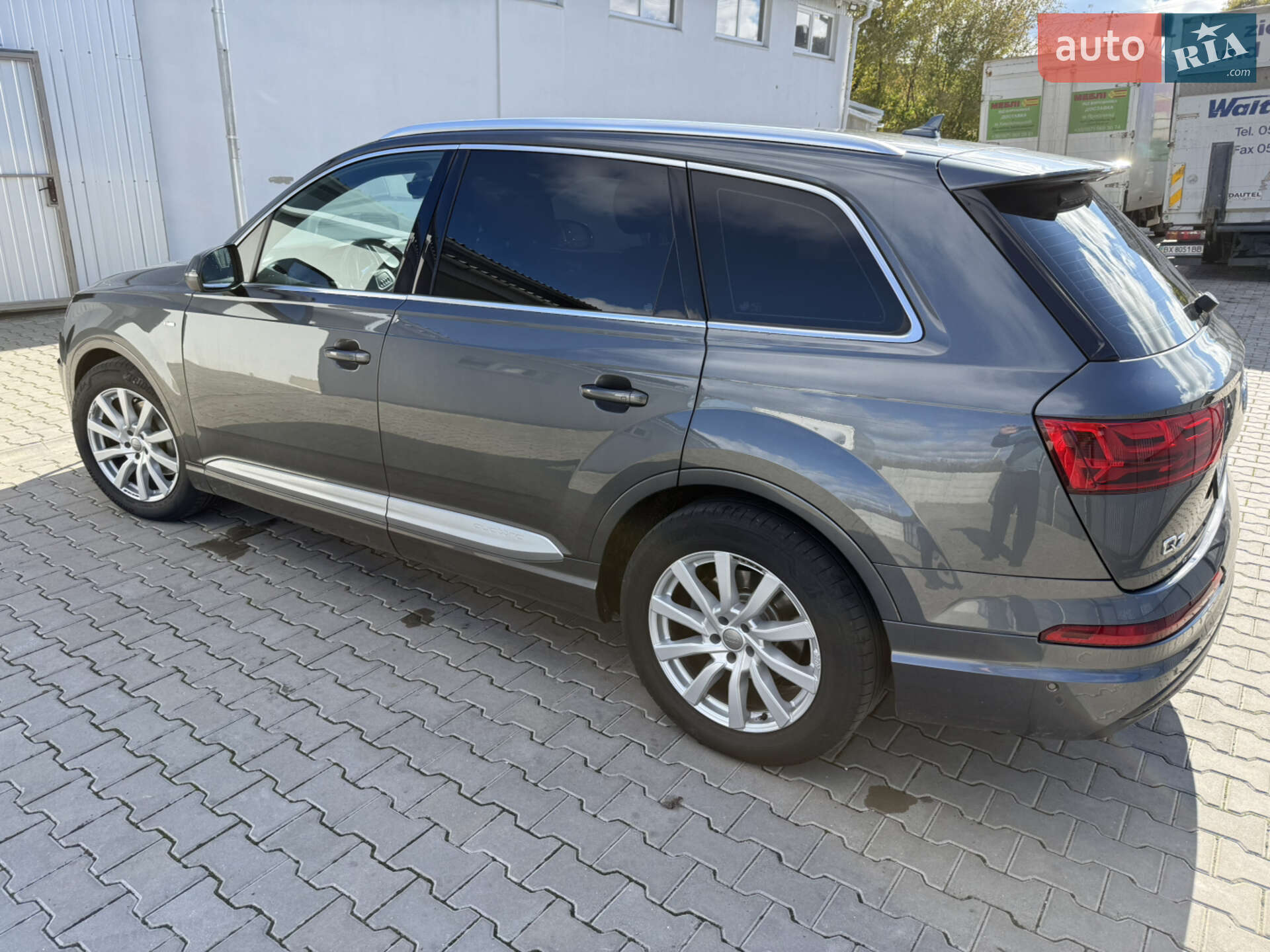 Audi Q7 2018 VIN WAUZZZ4M1KD015601 фото оголошення 4 з 43