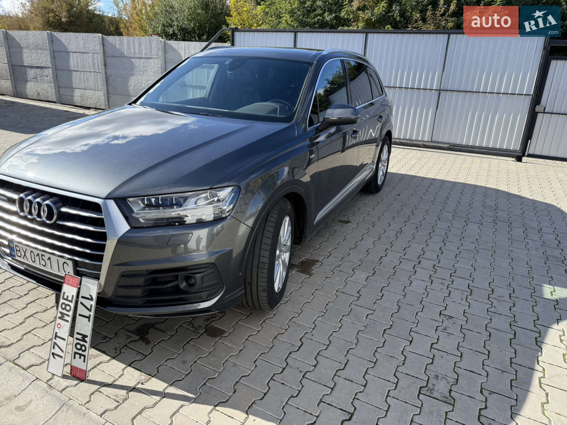 Audi Q7 2018 VIN WAUZZZ4M1KD015601 фото оголошення 34 з 43