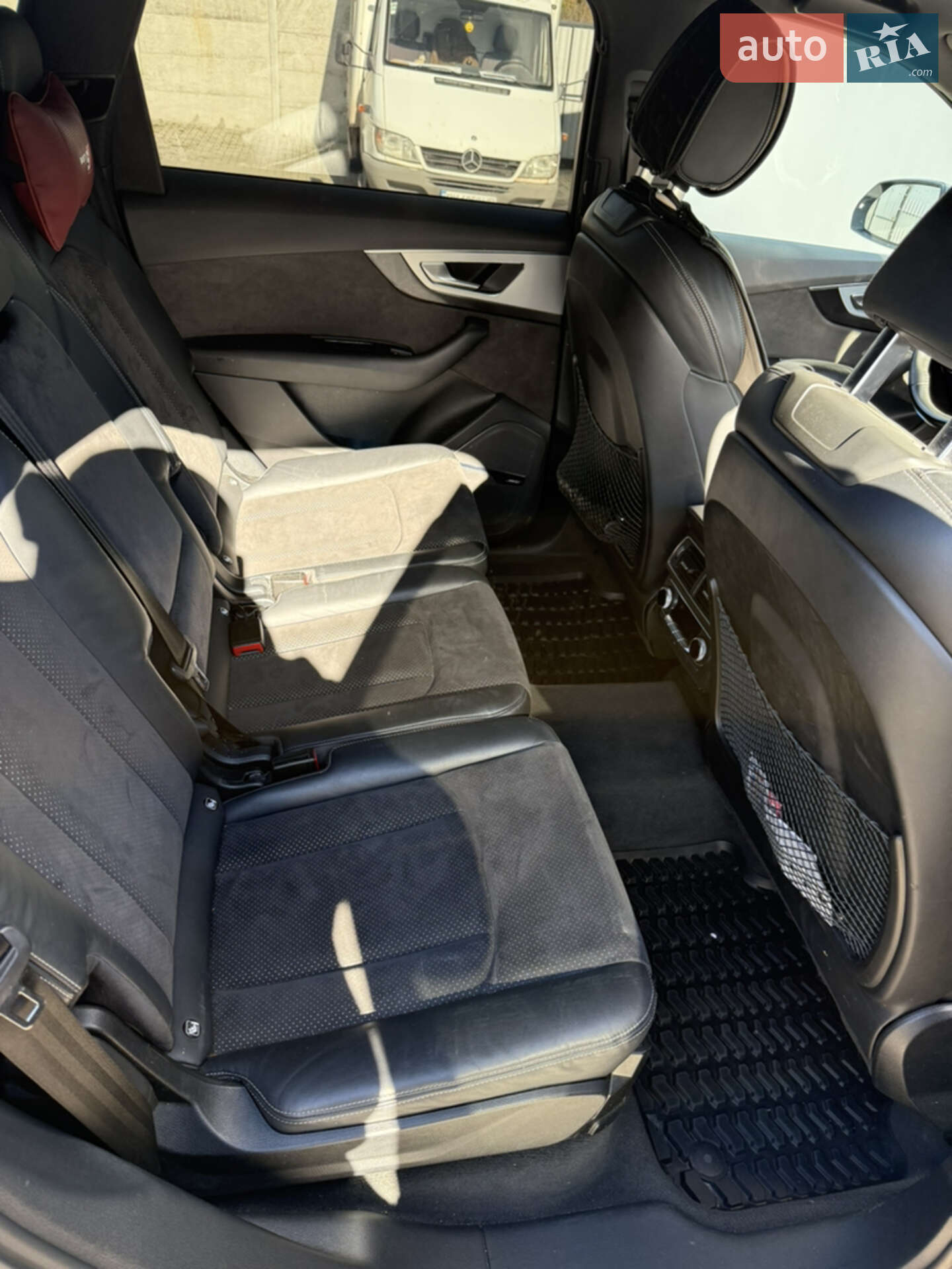 Audi Q7 2018 VIN WAUZZZ4M1KD015601 фото оголошення 40 з 43