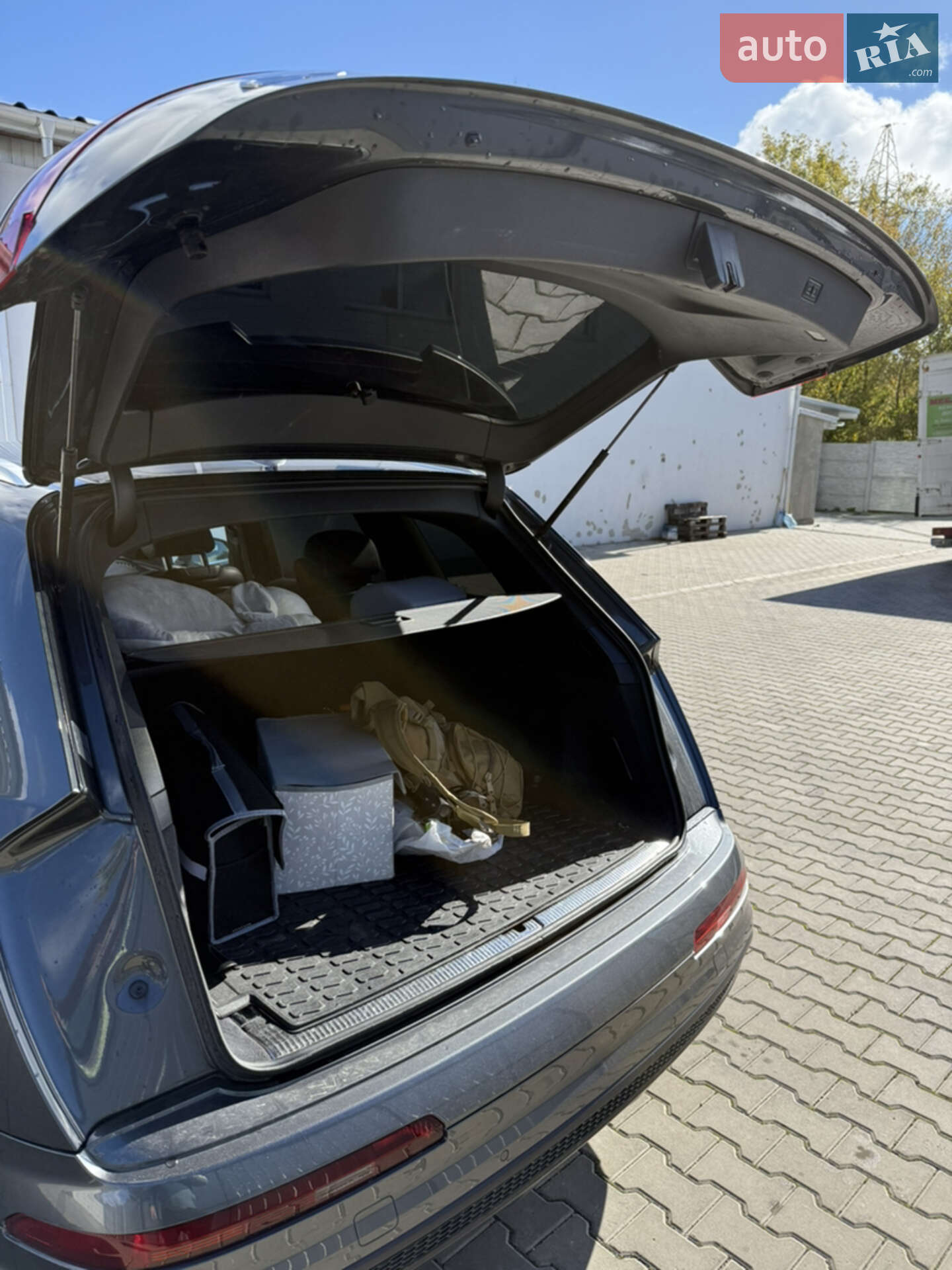 Audi Q7 2018 VIN WAUZZZ4M1KD015601 фото оголошення 41 з 43
