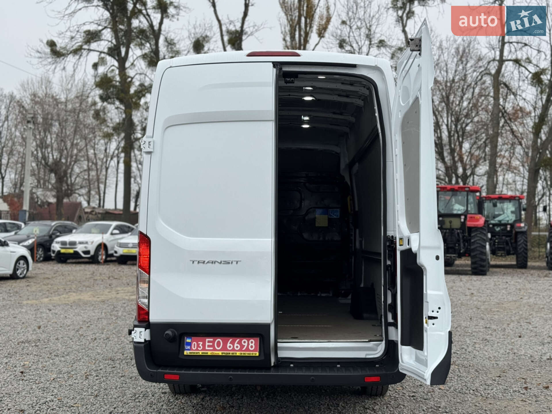 Ford Transit 2019 VIN WF0XXXTTGXKK69800 фото оголошення 7 з 37