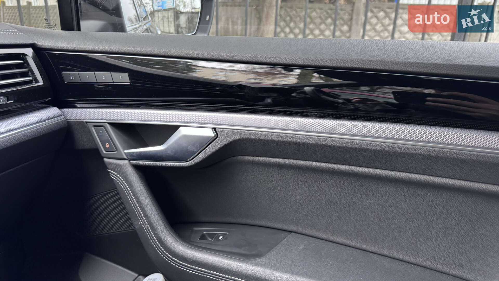 Volkswagen Touareg 2022 VIN WVGZZZCRZND018514 фото оголошення 28 з 36