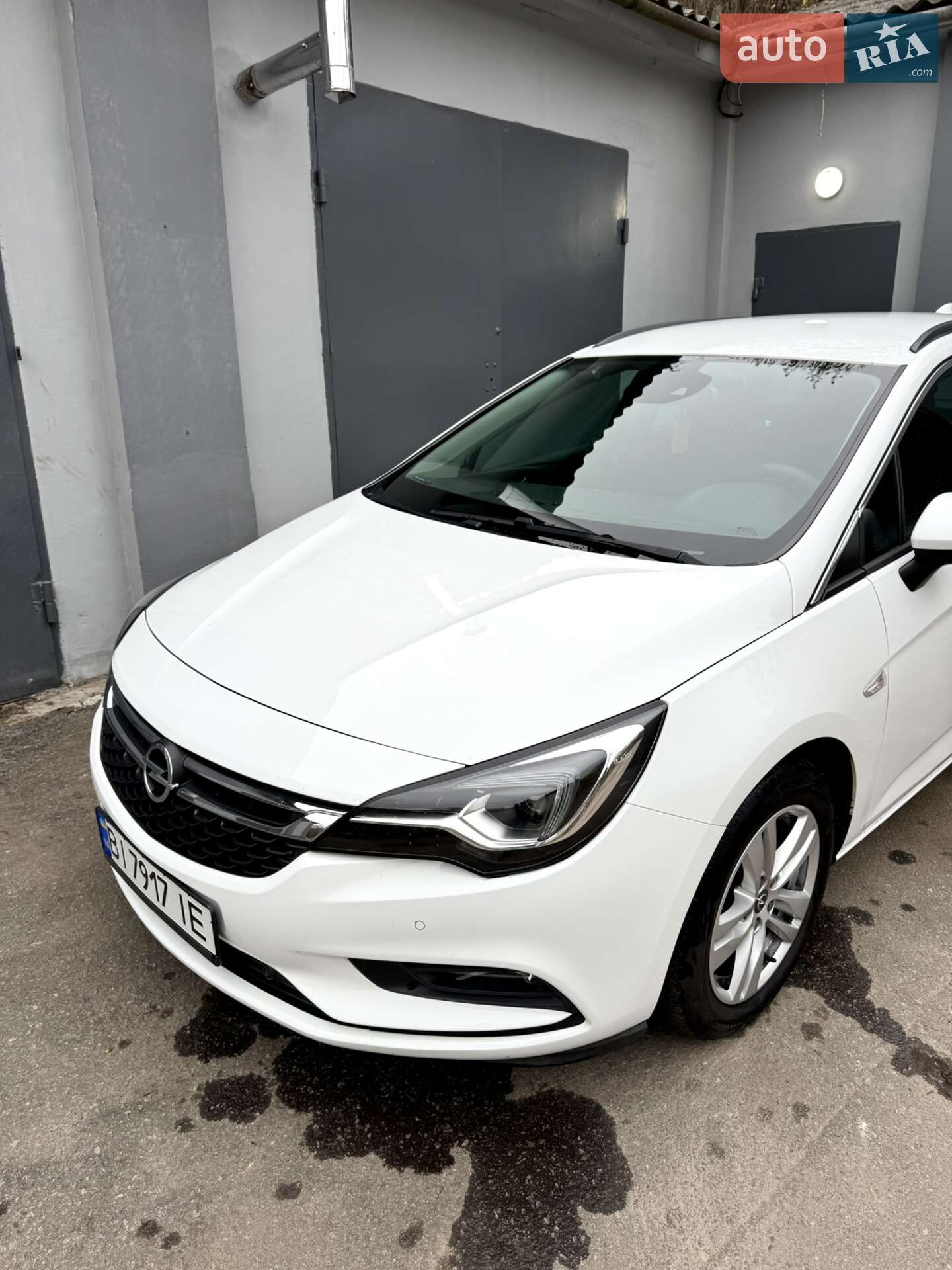 Opel Astra 2018 VIN W0VBD8EKXJ8064660 фото оголошення 16 з 98