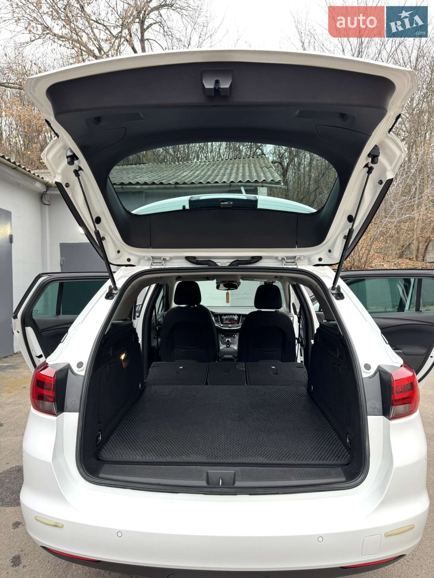 Opel Astra 2018 VIN W0VBD8EKXJ8064660 фото оголошення 25 з 98