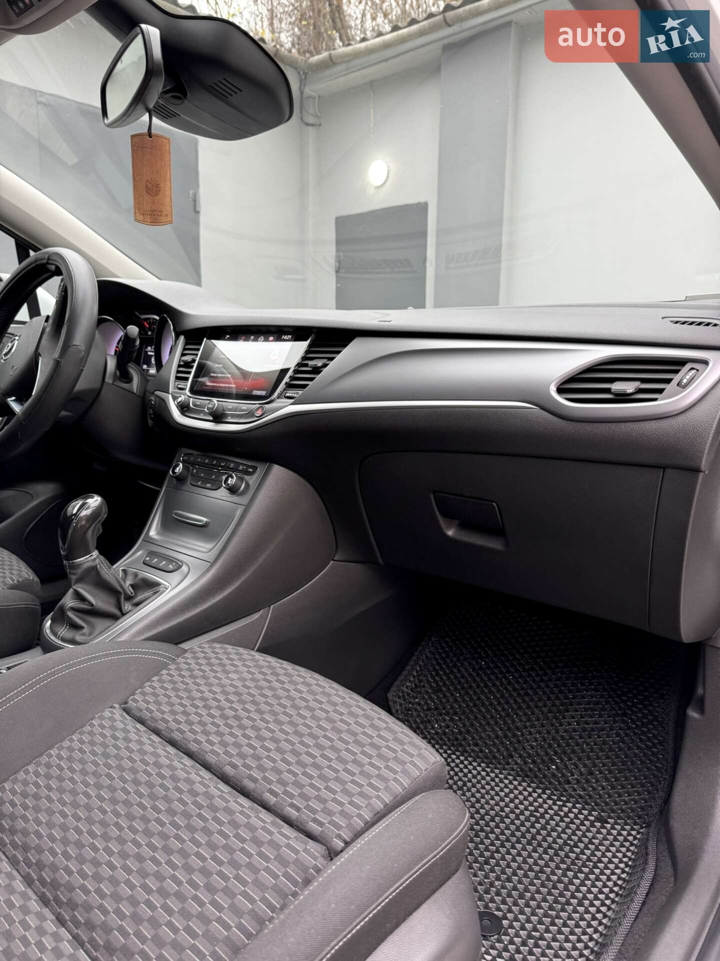 Opel Astra 2018 VIN W0VBD8EKXJ8064660 фото оголошення 78 з 98