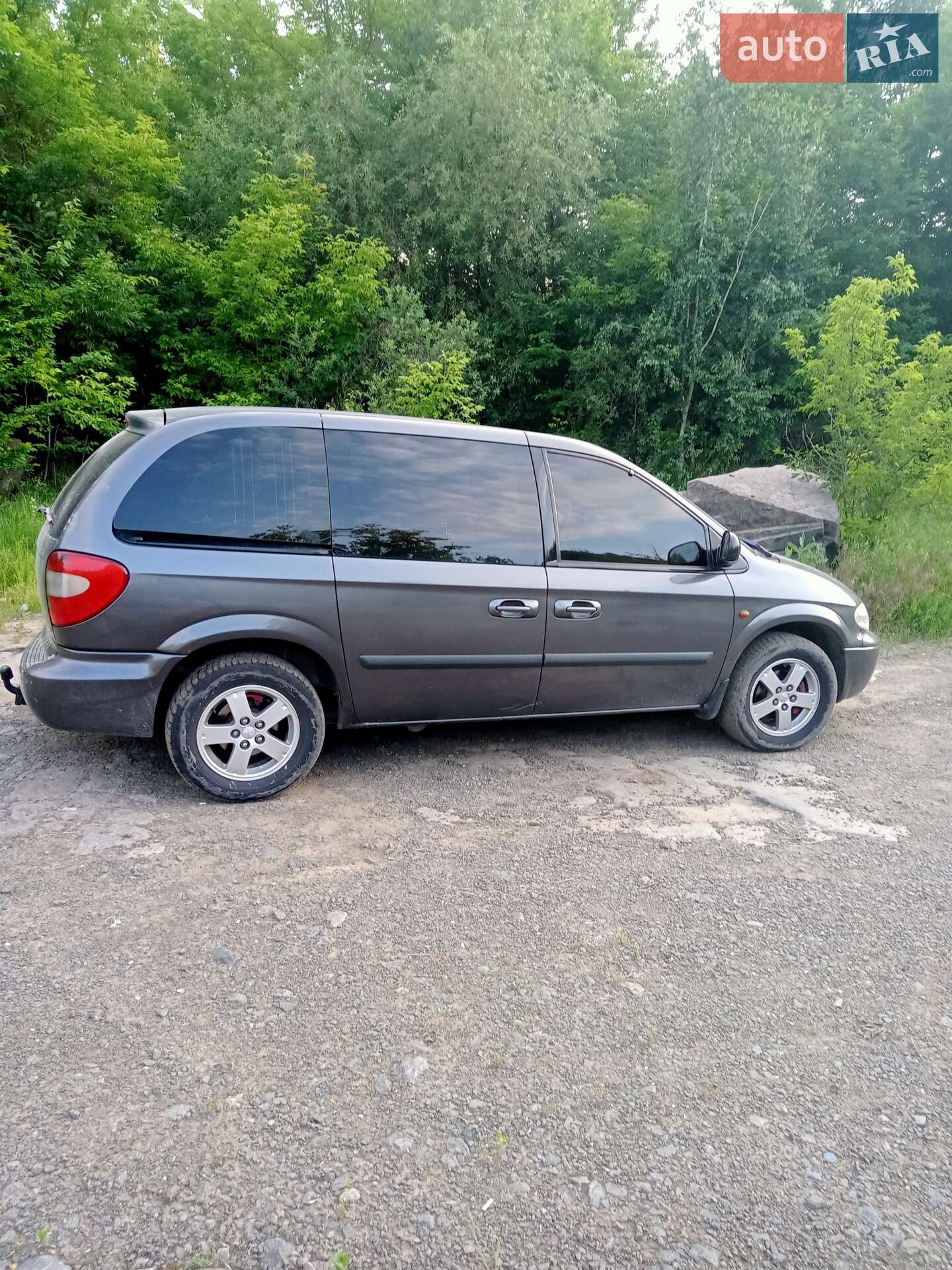 Chrysler Voyager 2004 VIN 1C8GYB2595Y500824 фото оголошення 4 з 29