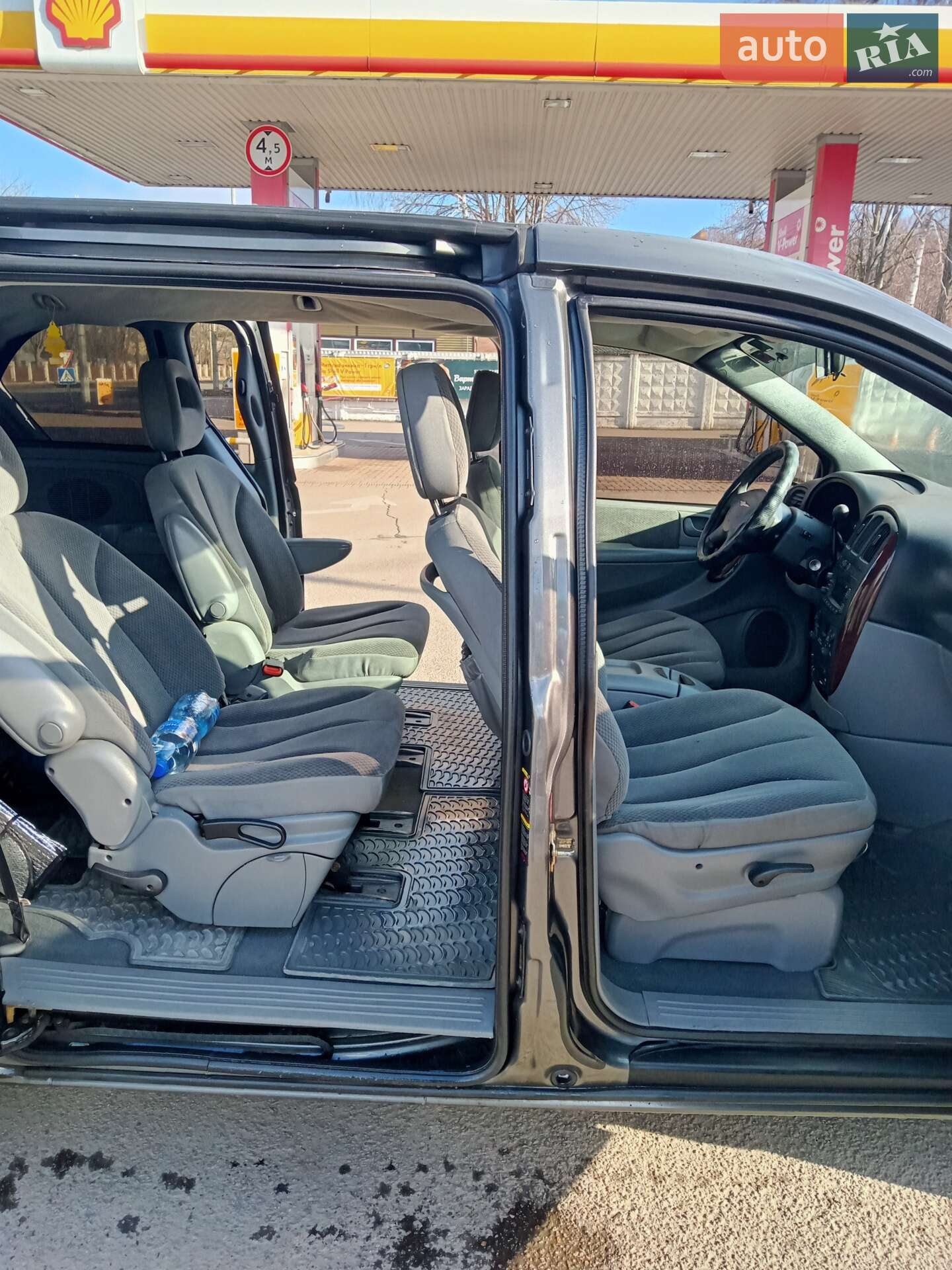 Chrysler Voyager 2004 VIN 1C8GYB2595Y500824 фото оголошення 9 з 29
