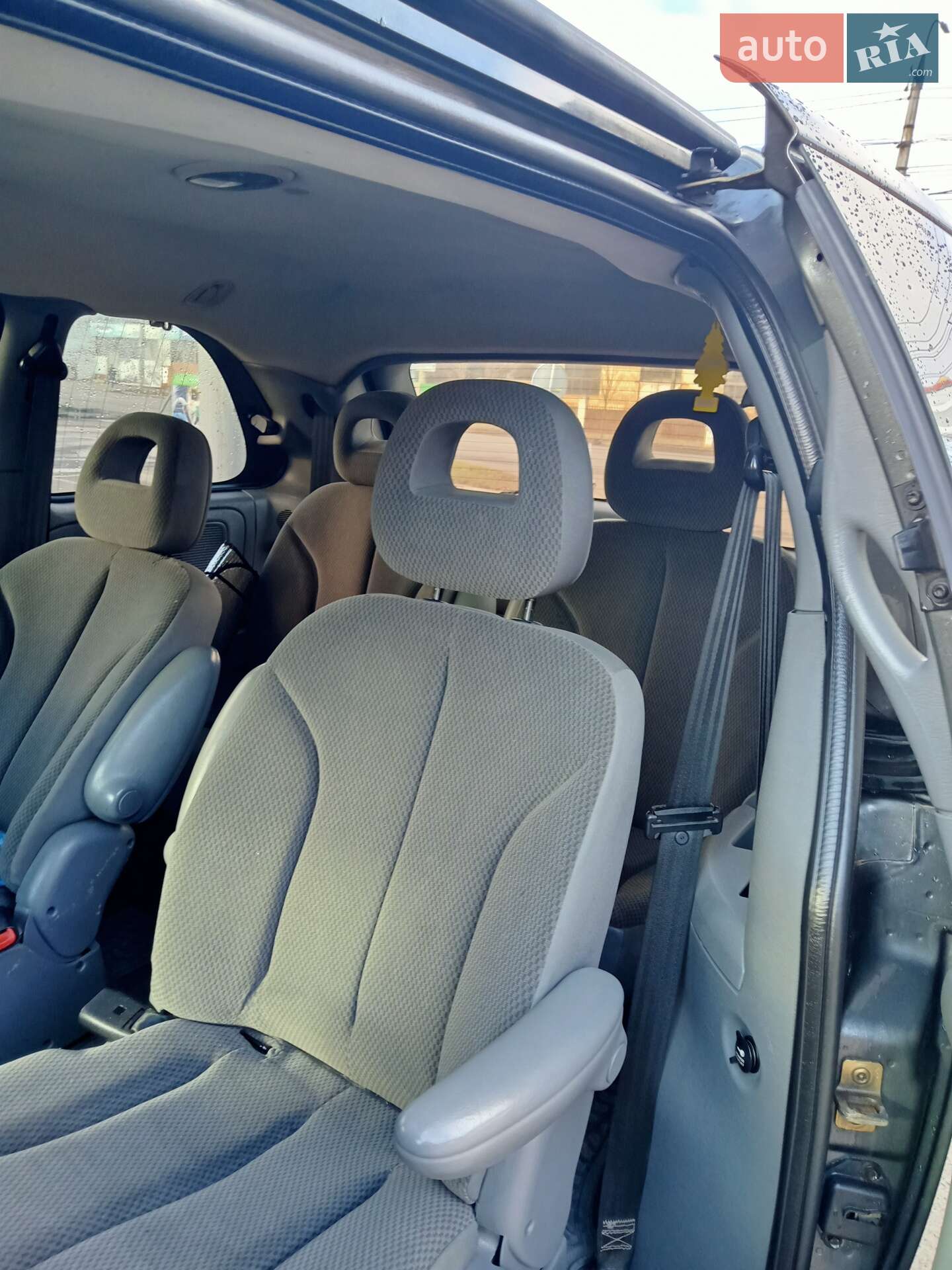 Chrysler Voyager 2004 VIN 1C8GYB2595Y500824 фото оголошення 17 з 29