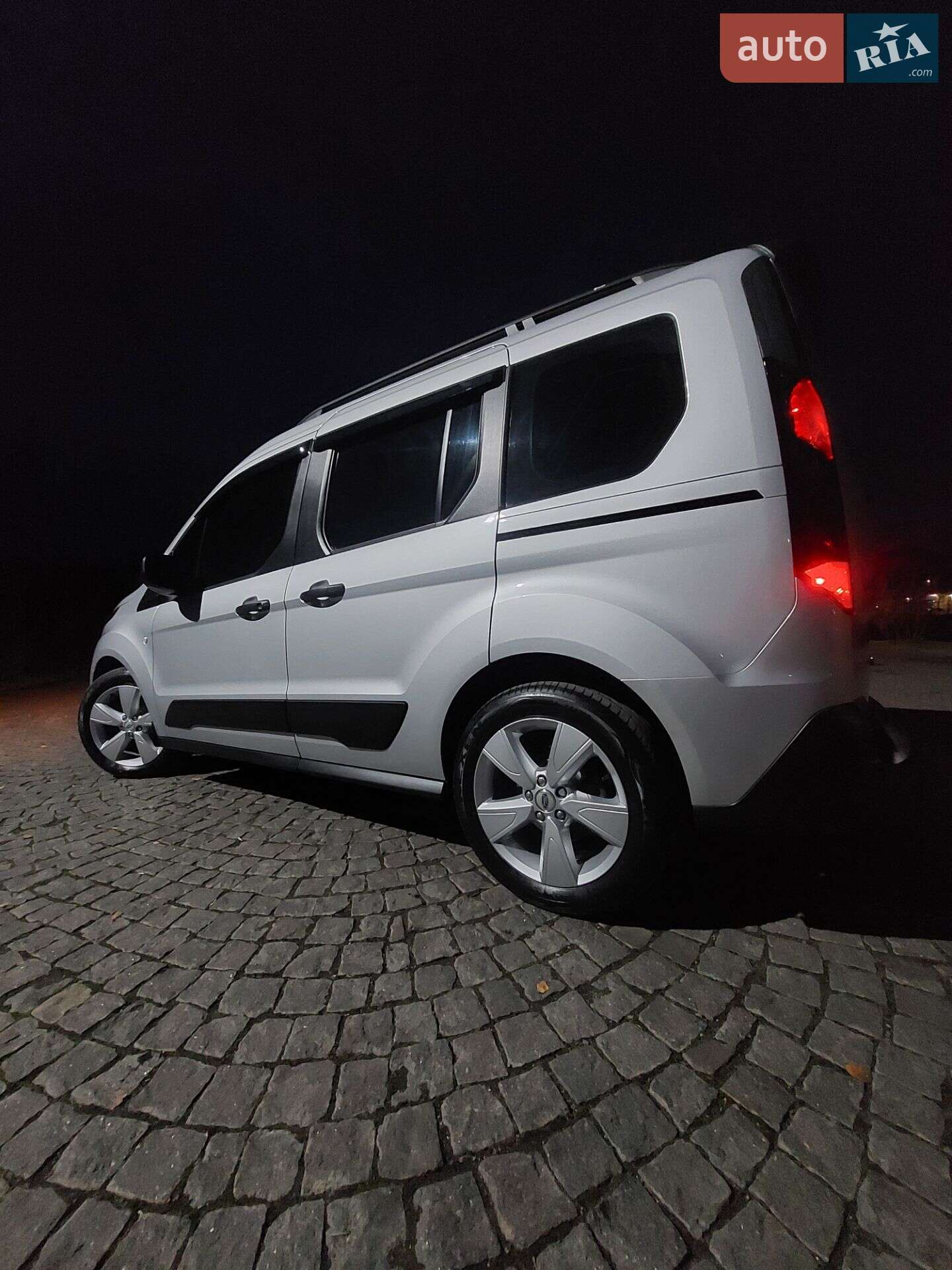 Ford Tourneo Connect 2018 VIN WF0TXXWPGTJU72925 фото оголошення 25 з 80
