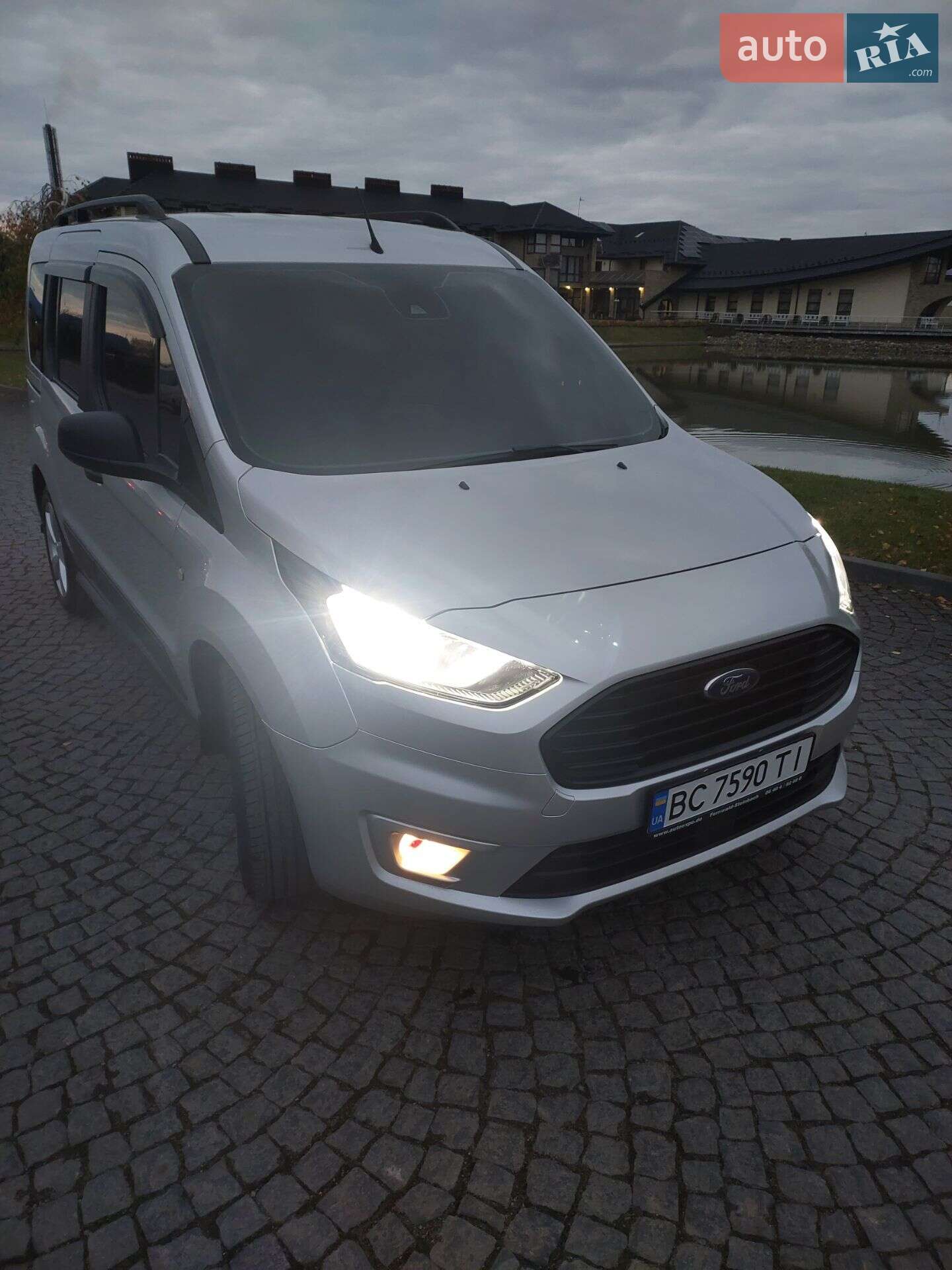 Ford Tourneo Connect 2018 VIN WF0TXXWPGTJU72925 фото оголошення 13 з 80