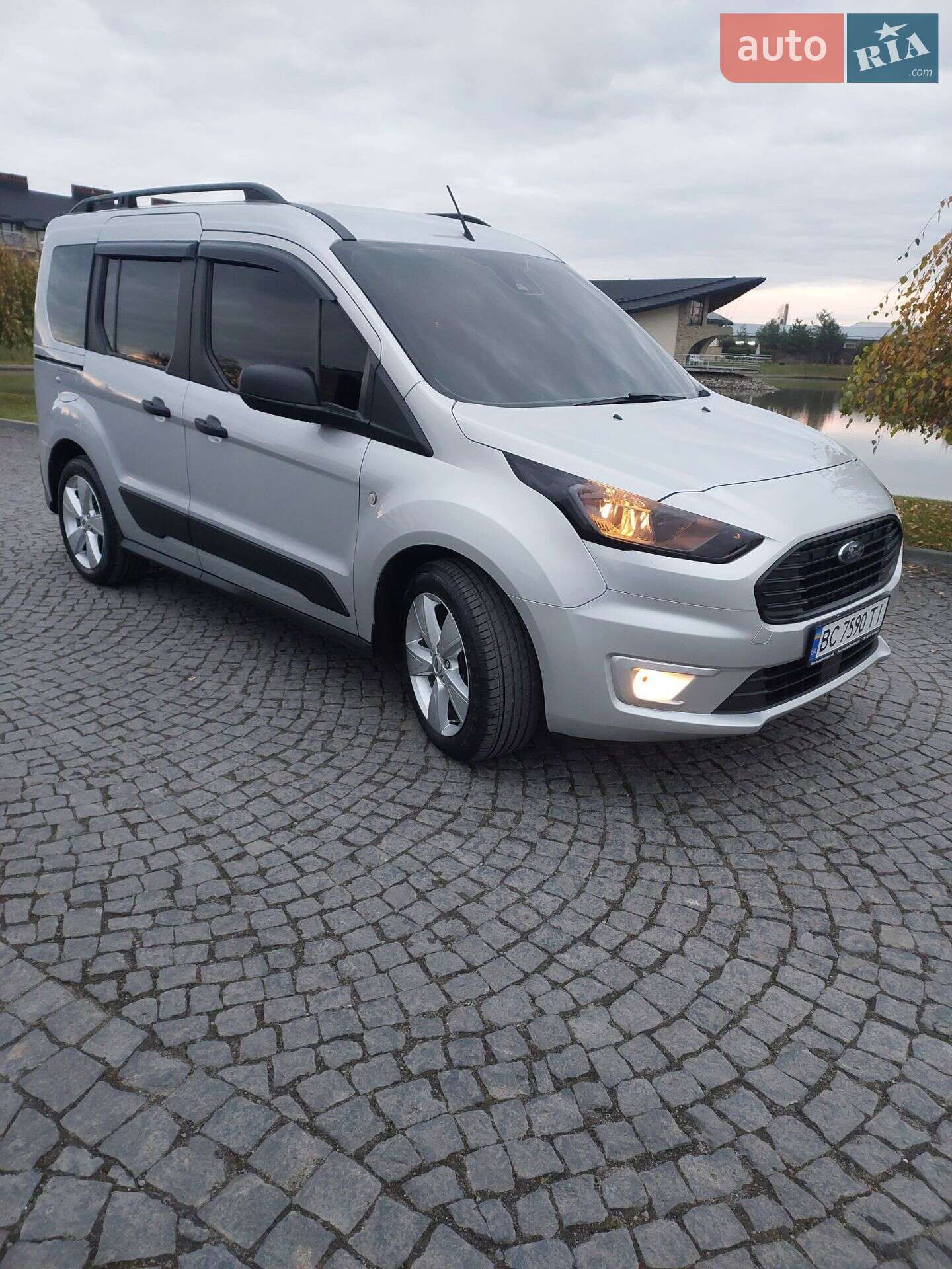 Ford Tourneo Connect 2018 VIN WF0TXXWPGTJU72925 фото оголошення 14 з 80