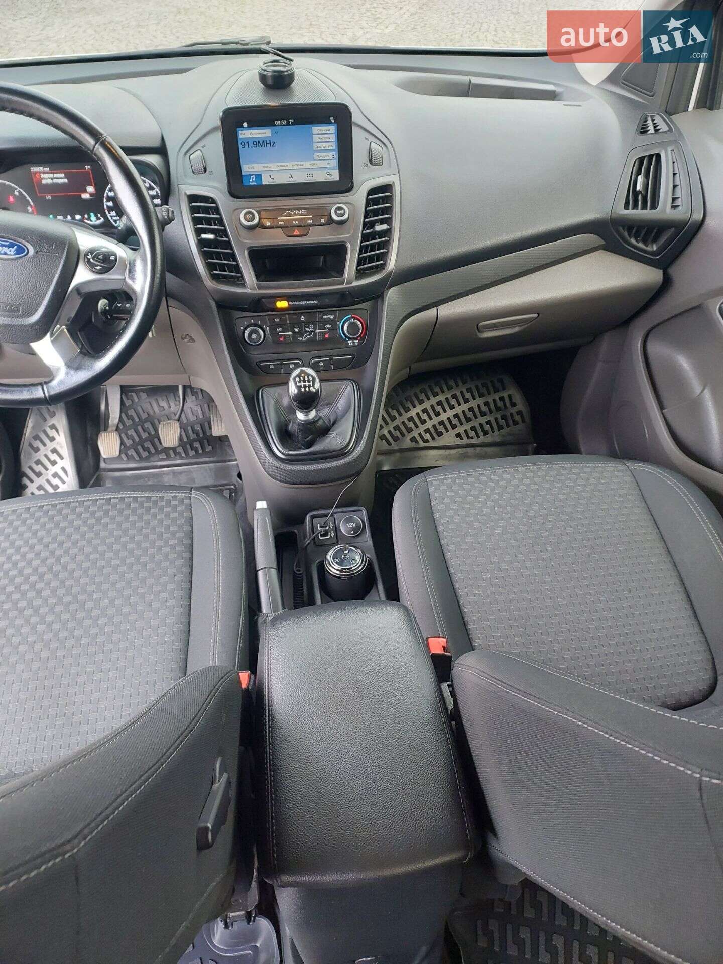Ford Tourneo Connect 2018 VIN WF0TXXWPGTJU72925 фото оголошення 63 з 80