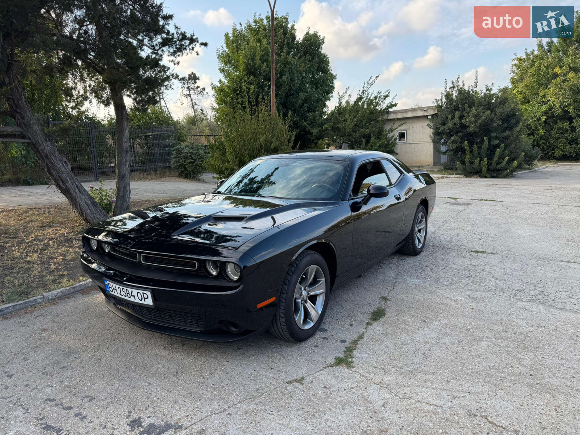 Dodge Challenger 2014 VIN 2C3CDZAG7FH707834 фото оголошення 2 з 15