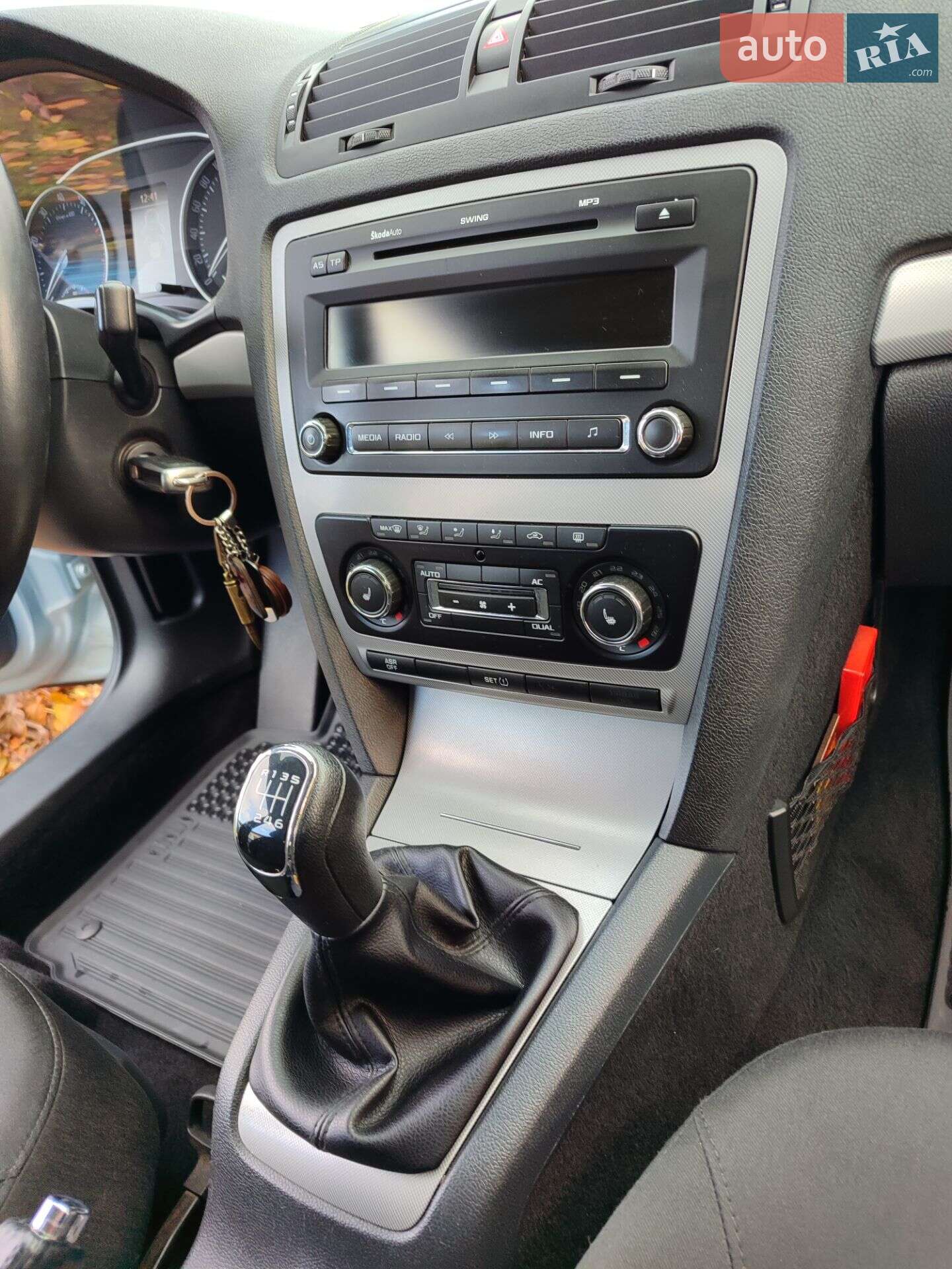 Skoda Octavia 2009 VIN TMBGK61Z192039495 фото оголошення 5 з 14