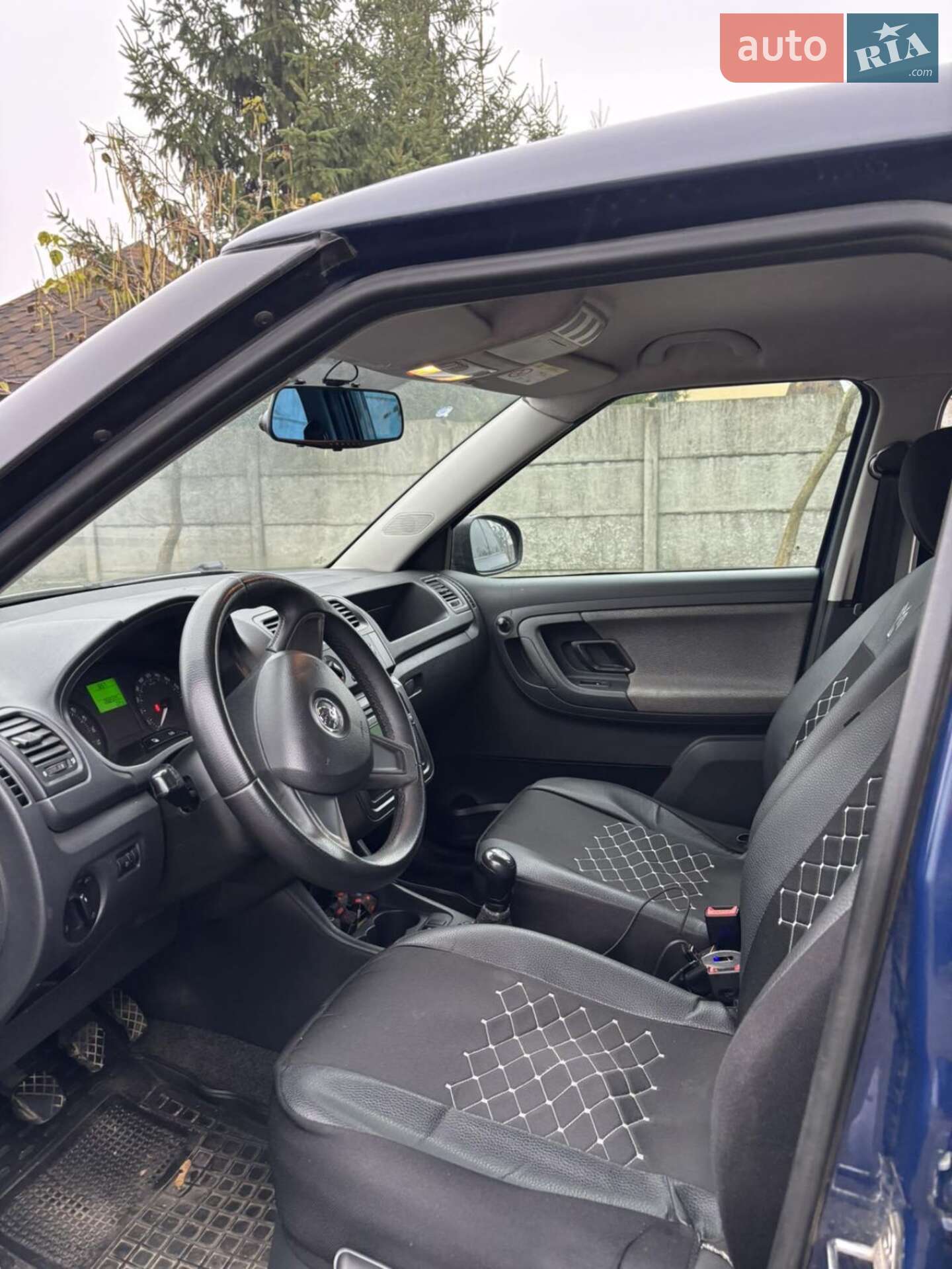 Skoda Fabia 2014 VIN TMBJS25J7F3031703 фото оголошення 4 з 17