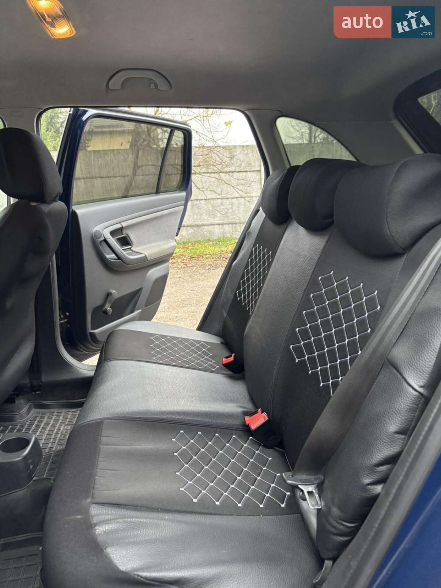 Skoda Fabia 2014 VIN TMBJS25J7F3031703 фото оголошення 9 з 17