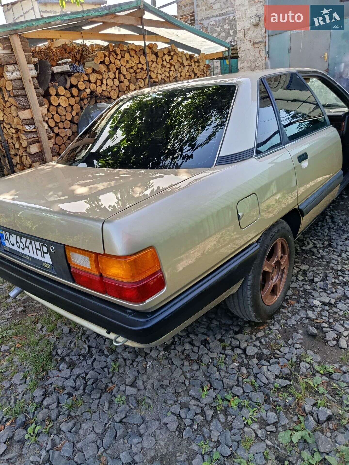 Audi 100 1989 VIN WAUZZZ44ZKN058729 фото оголошення 13 з 30