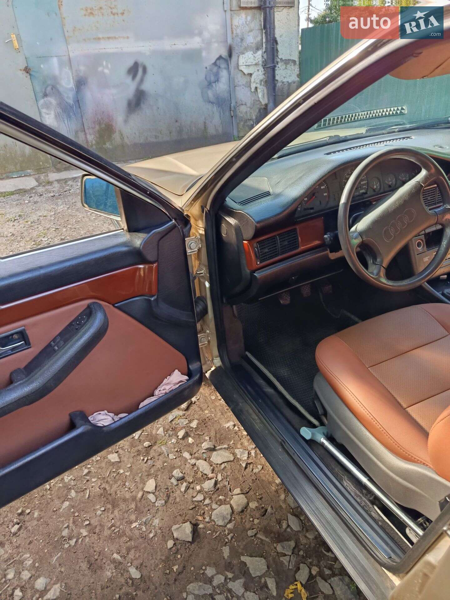 Audi 100 1989 VIN WAUZZZ44ZKN058729 фото оголошення 17 з 30
