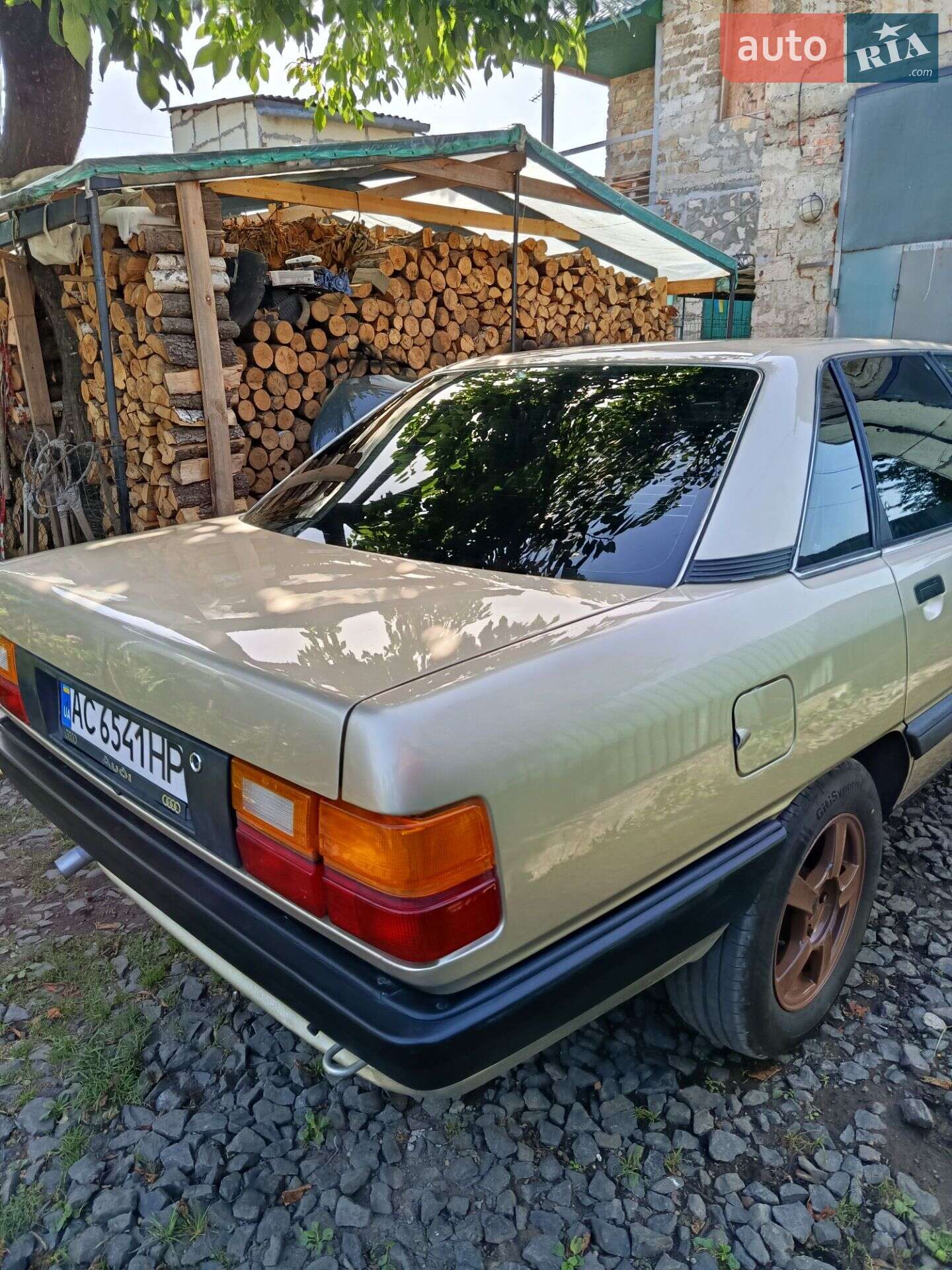 Audi 100 1989 VIN WAUZZZ44ZKN058729 фото оголошення 27 з 30