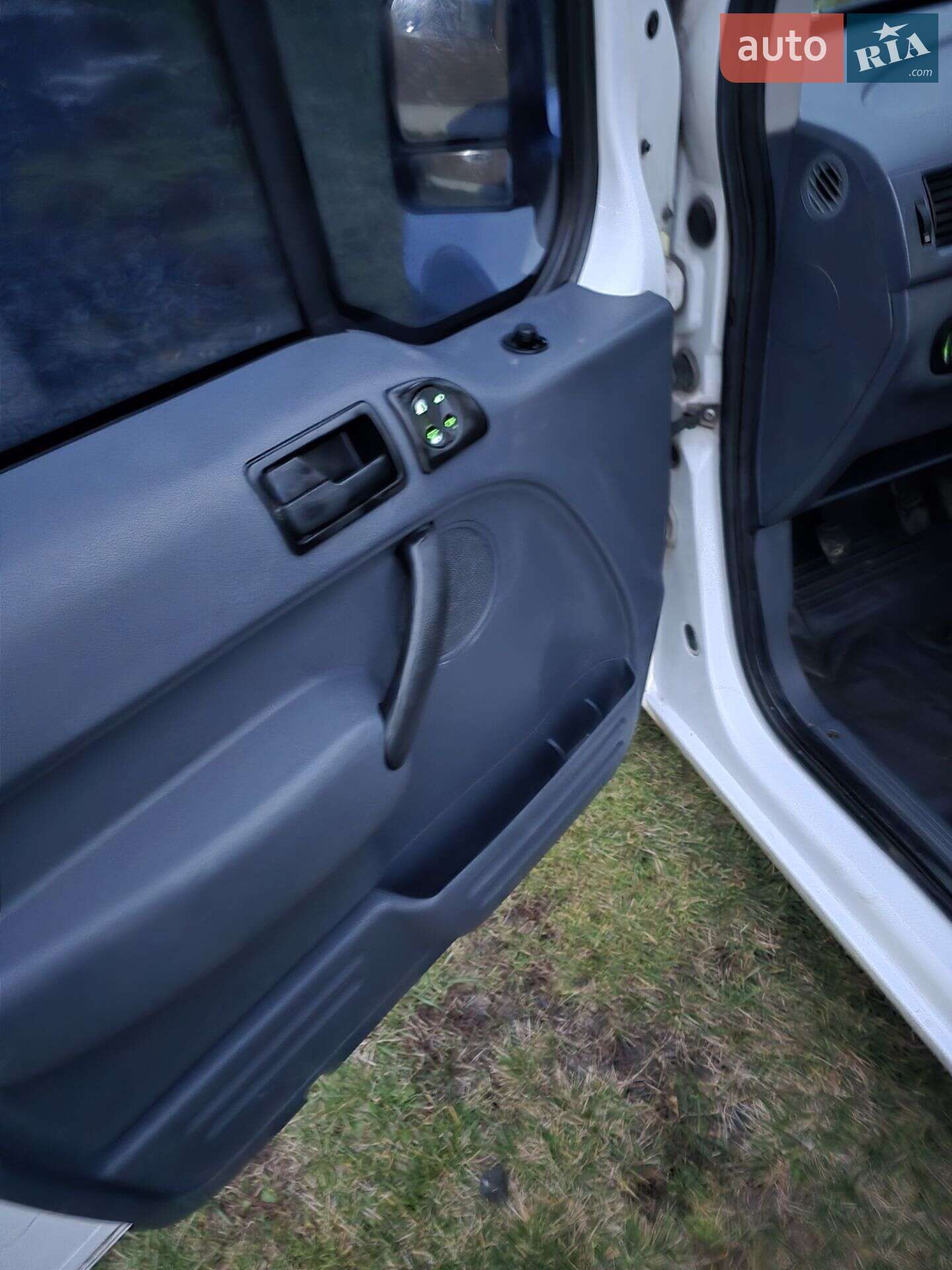 Ford Transit Connect 2008 VIN WF0TXXTTPT8R20745 фото оголошення 19 з 22