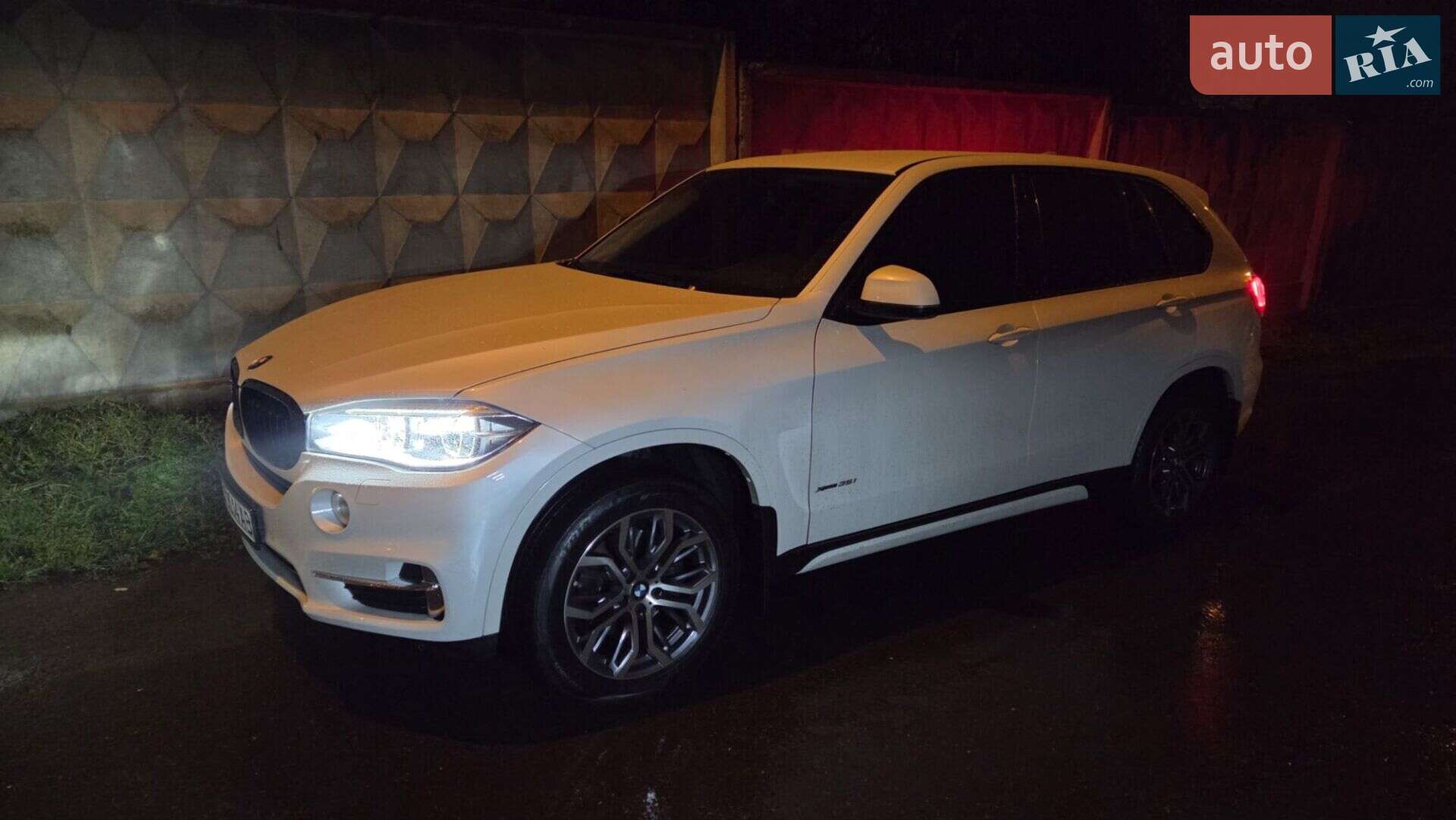 BMW X5 2014 VIN WBAKR010900J05906 фото оголошення 17 з 87
