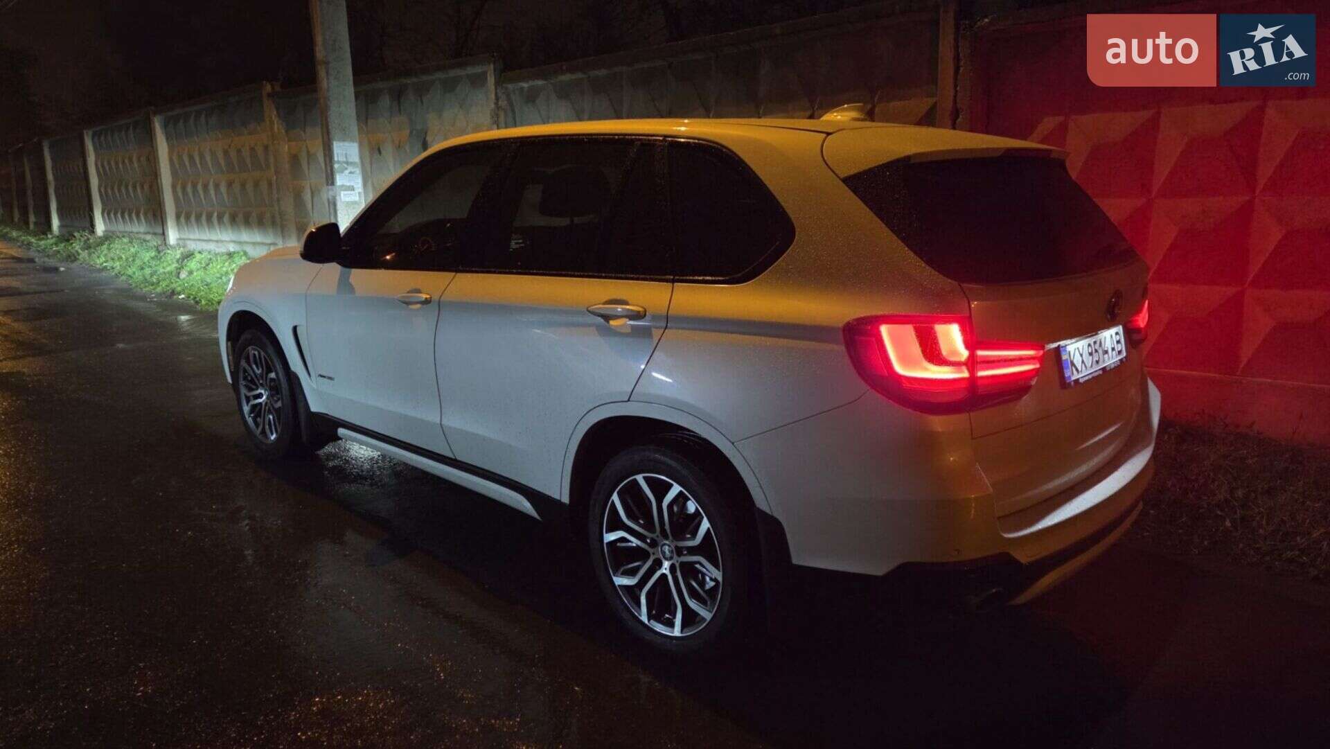 BMW X5 2014 VIN WBAKR010900J05906 фото оголошення 22 з 87