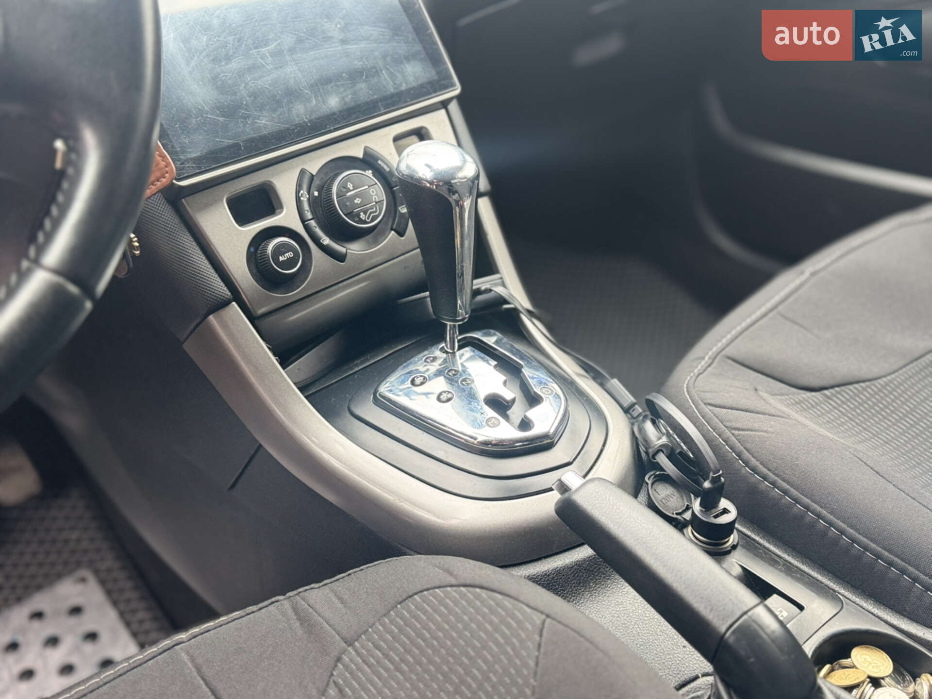 Peugeot 308 2012 VIN VF34H5FS9CS038338 фото оголошення 13 з 18