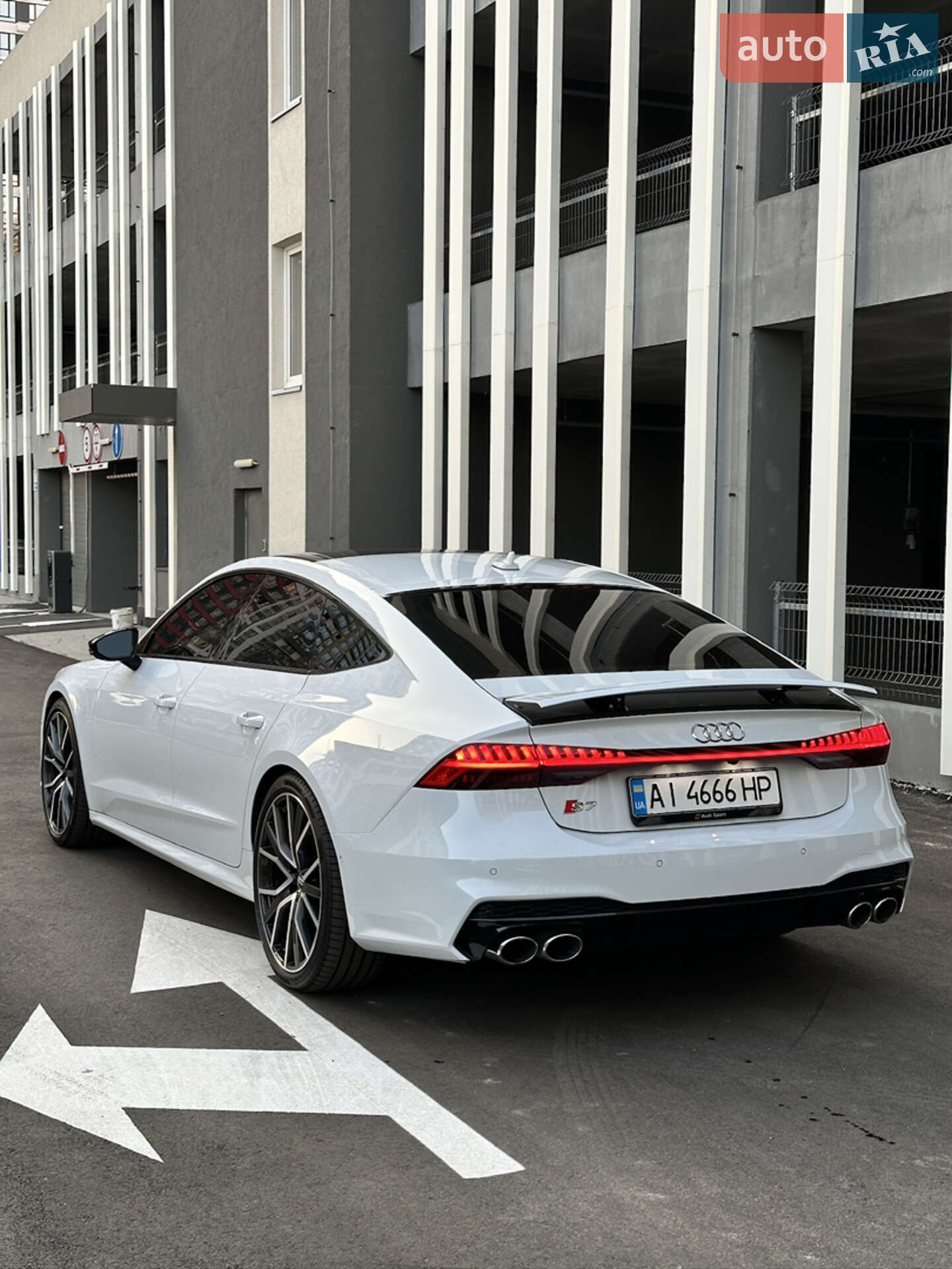 Audi S7 Sportback 2019 VIN WAUSFAF22LN017182 фото оголошення 9 з 34