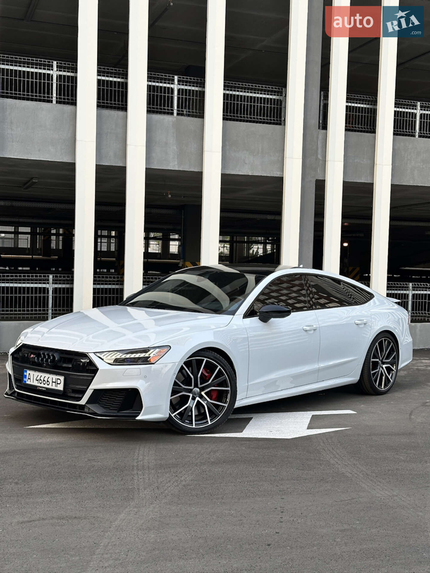 Audi S7 Sportback 2019 VIN WAUSFAF22LN017182 фото оголошення 12 з 34