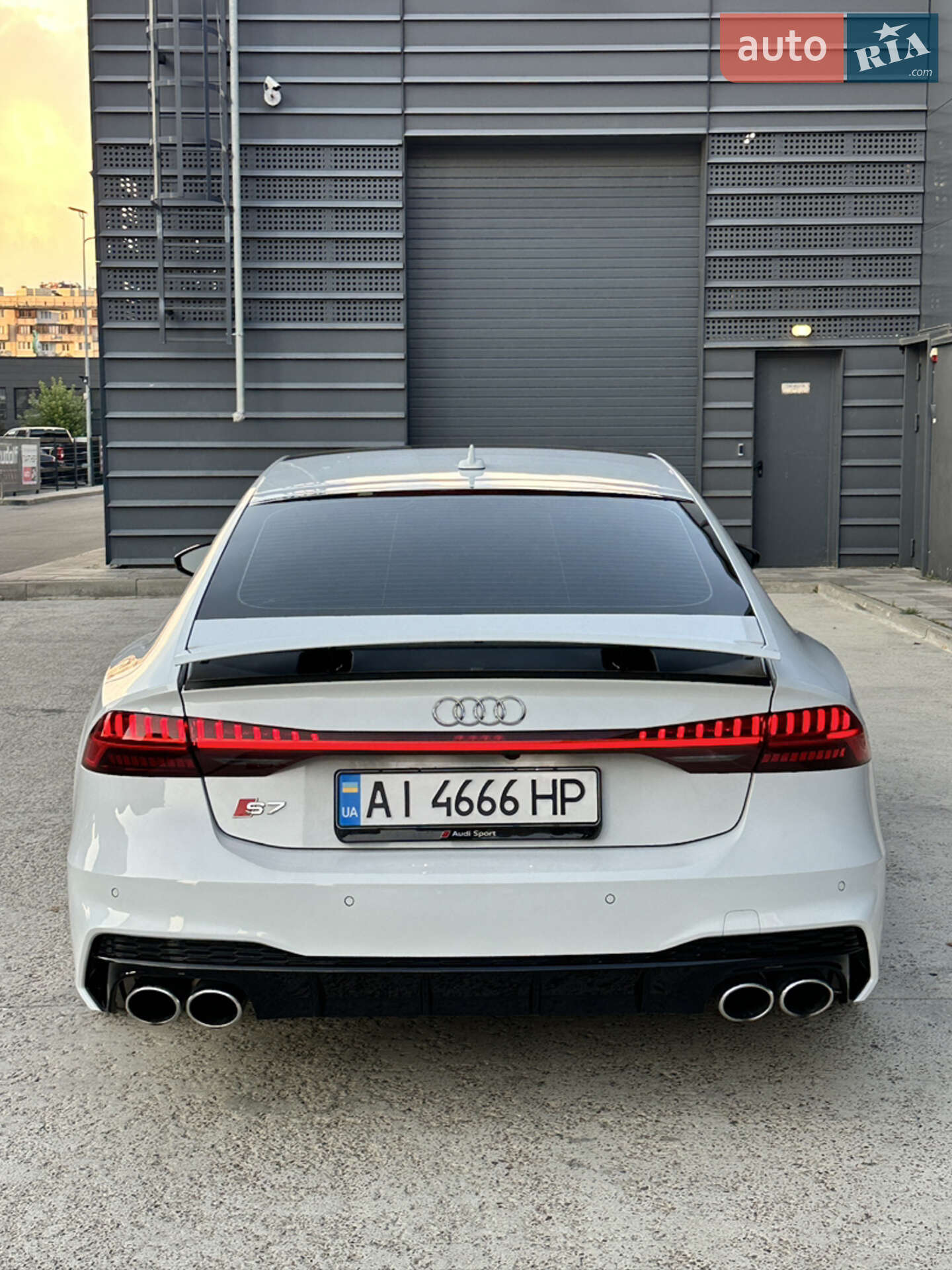 Audi S7 Sportback 2019 VIN WAUSFAF22LN017182 фото оголошення 32 з 34
