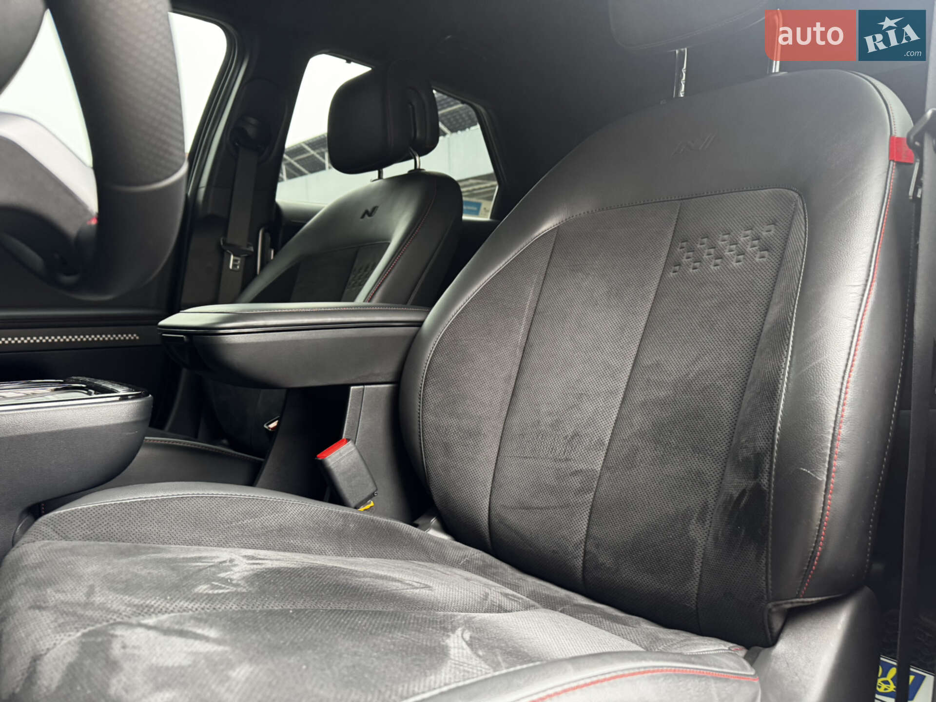 Hyundai Ioniq 5 2025 VIN KMHKR81C1SU359760 фото оголошення 2 з 24